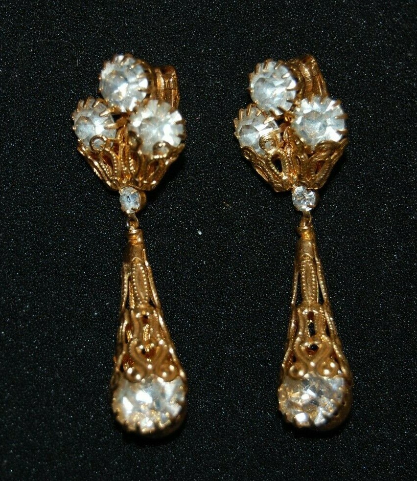 ELEGANT VTG CLEAR CRYSTALS FILIGREE ANTIQUE STYLE DROP DANG GOLDEN CLIP EARRINGS