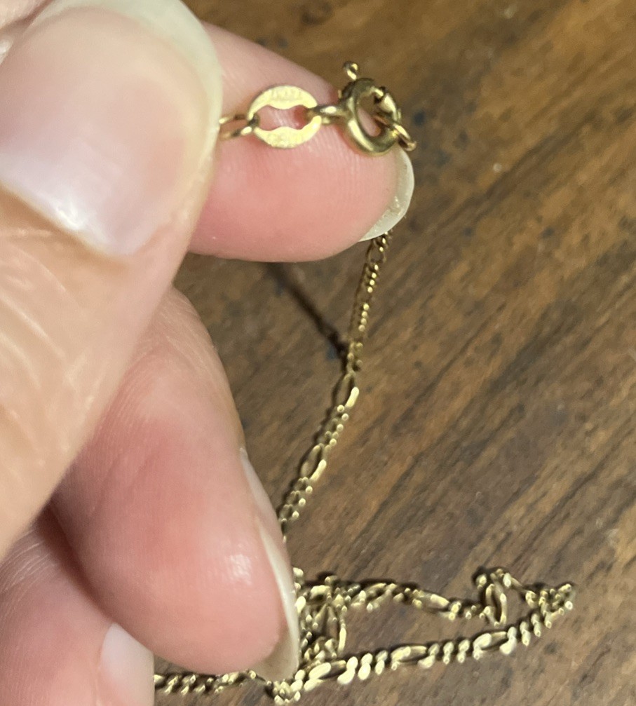 Solid 14k Yellow Gold Figaro Chain Necklace ~ 20″ Long, 2mm Wide, 2.47 Grams
