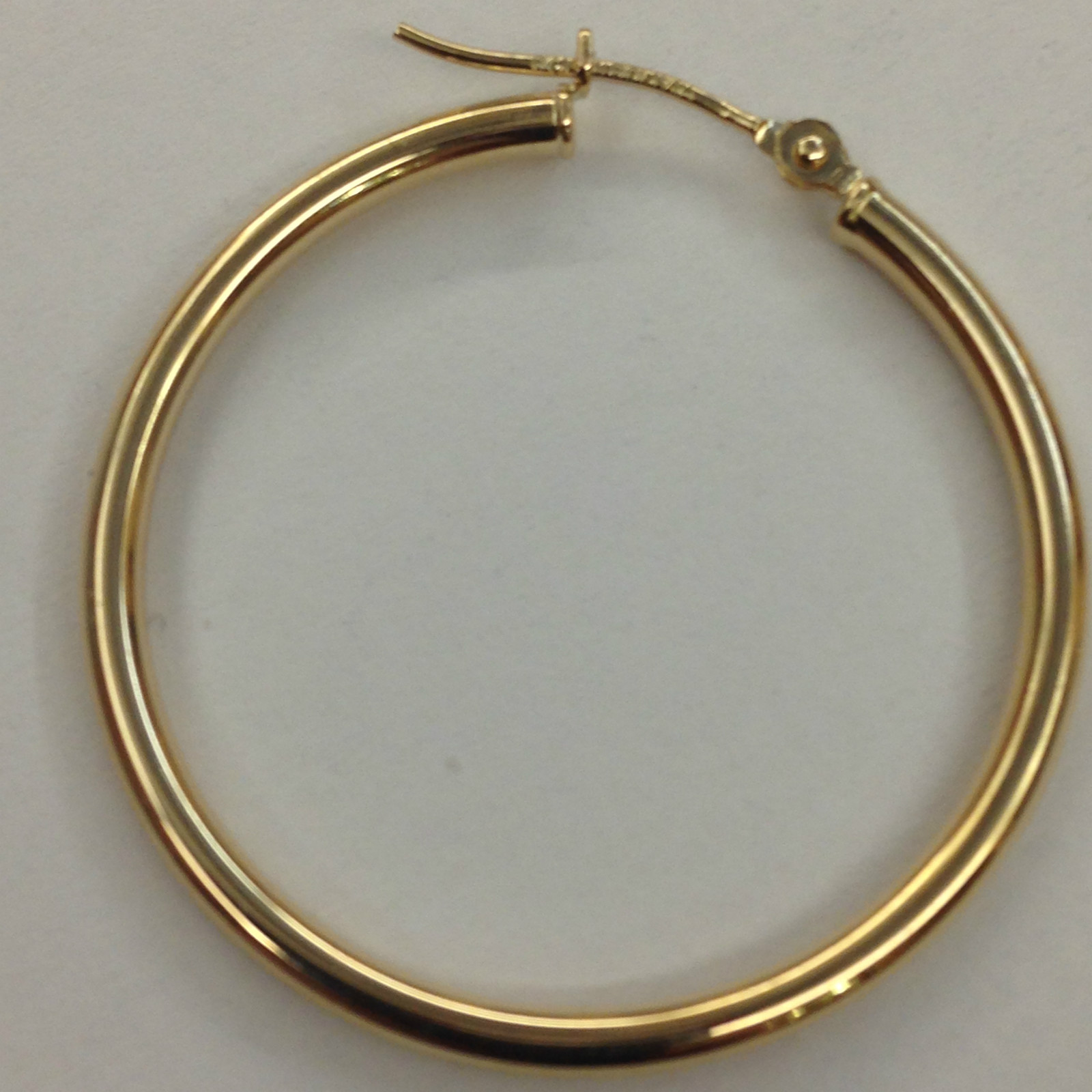 Fashion 10k Yellow Gold 2.0mm x 30mm Round Shiny Runway Tube Hoop Earrings
