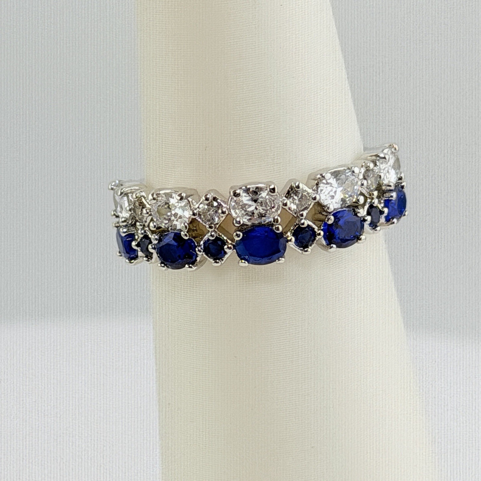 Bomb Party September Sz 9 “Graceful and Strong” RBP8143 on Rhodium