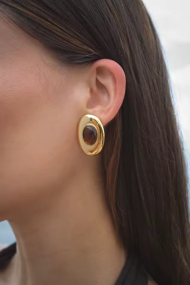ZARD Tiger Eye Crystal Chunky Stud Earrings in 18k Gold
