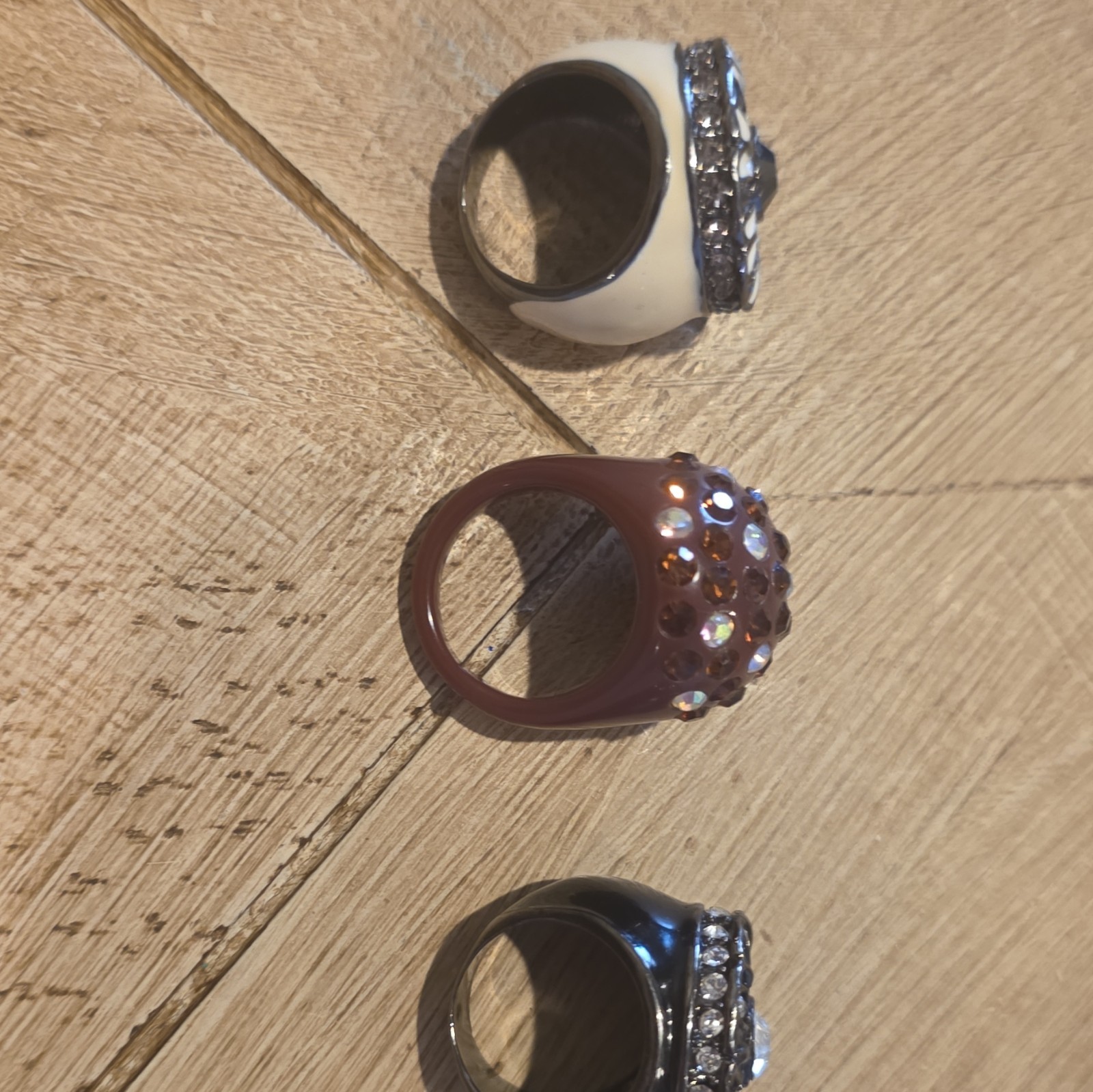 Silver & Black Metal Cocktail Ring Clear Round Rhinestone Accents