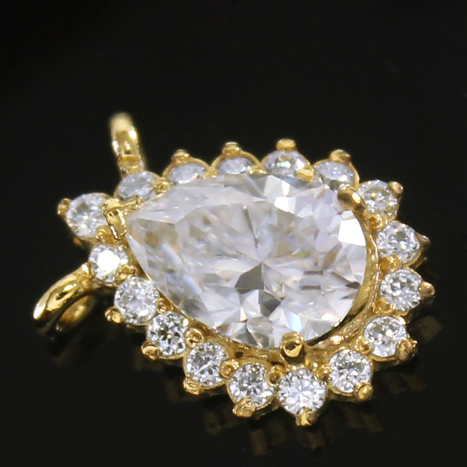 Certified VVS1 Lab Grown Diamond Women Elegance Precision Pendant 14K Gold Over