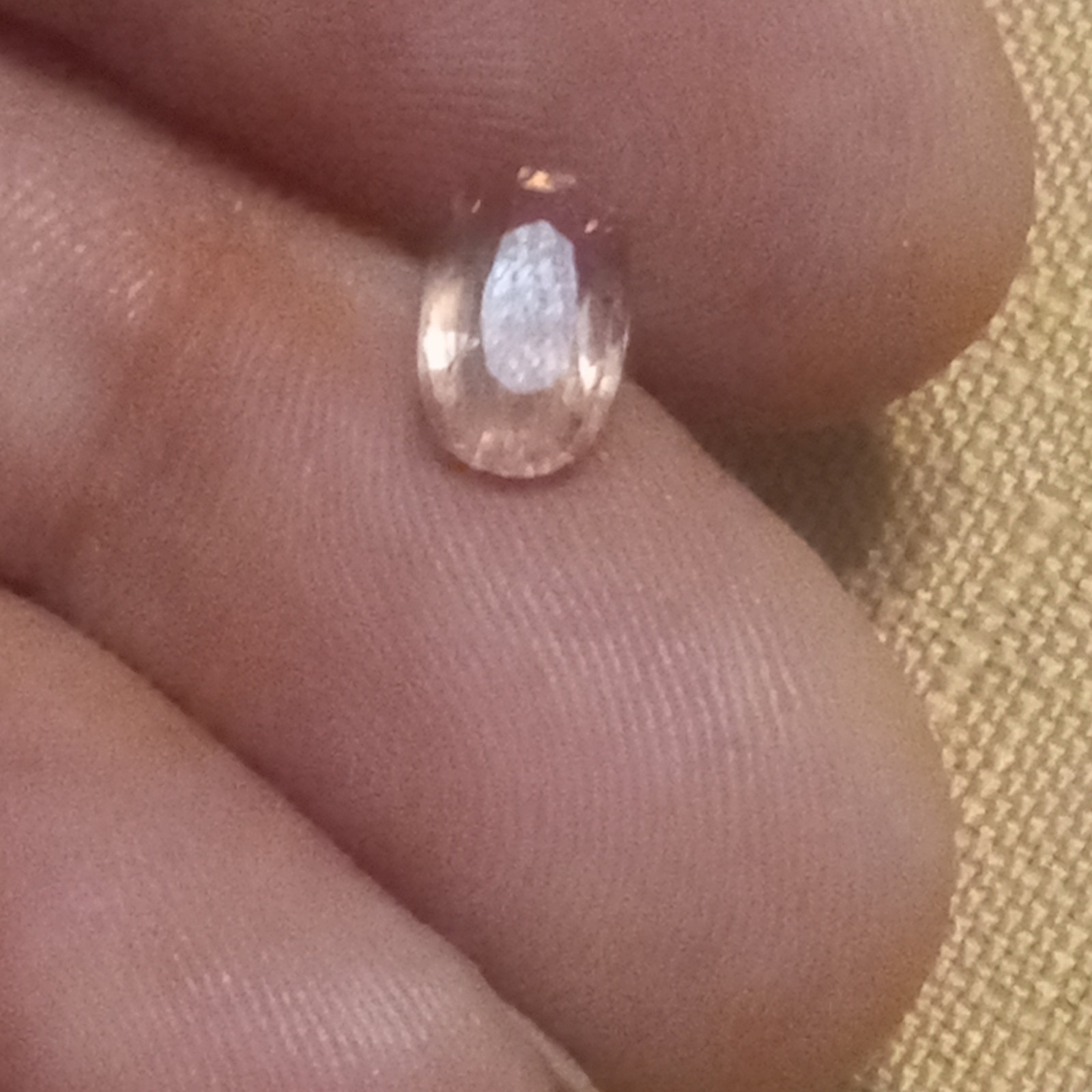 1.40 ct natural color change Garnet oval champagne color to purplish pink 😲😳