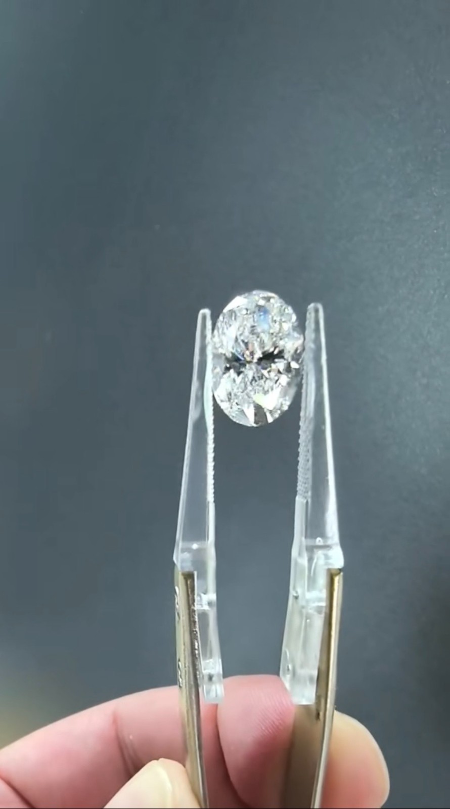 4.01 ct Oval Lab Grown Diamond E VS1 Excellent Cut IGI Certified Loose Gemstone
