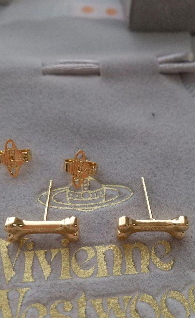 Vivienne Earrings Pierced bone GOLD IN BOX [EJ363