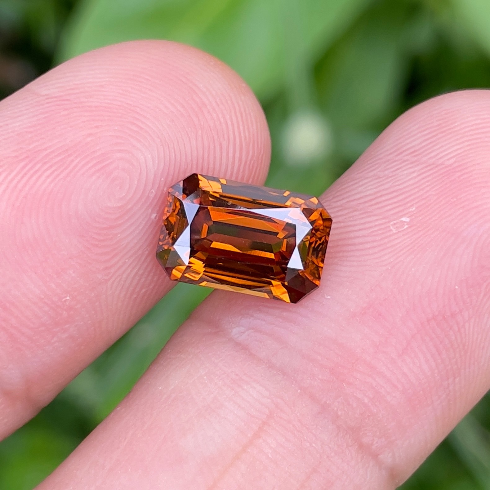 Natural Zircon 4.61 ct / No Heat / Tanzania