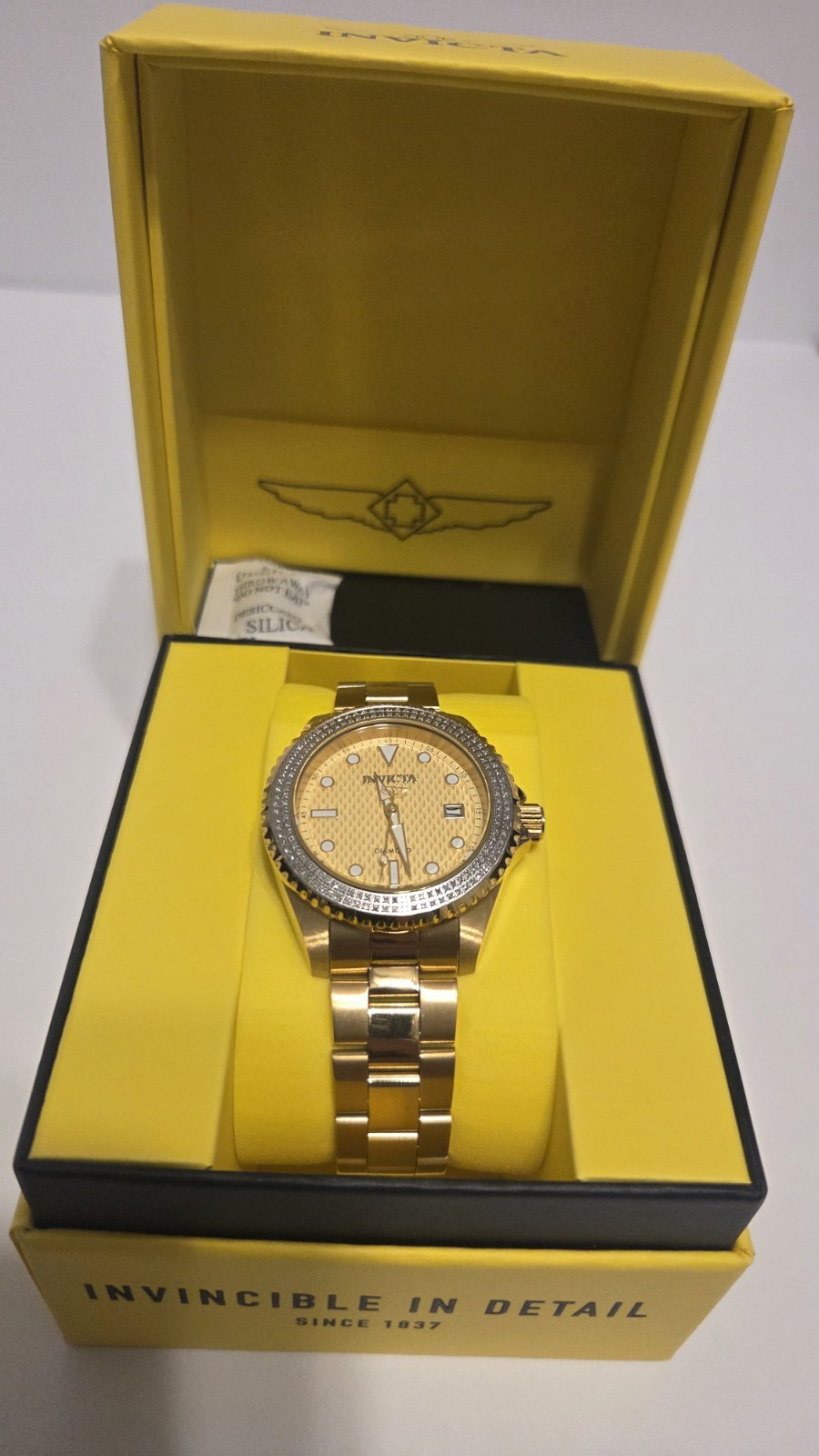 Invicta Elite Diamond 0.76 Carat Diamond Unisex Watch – 38mm, Gold (48777)