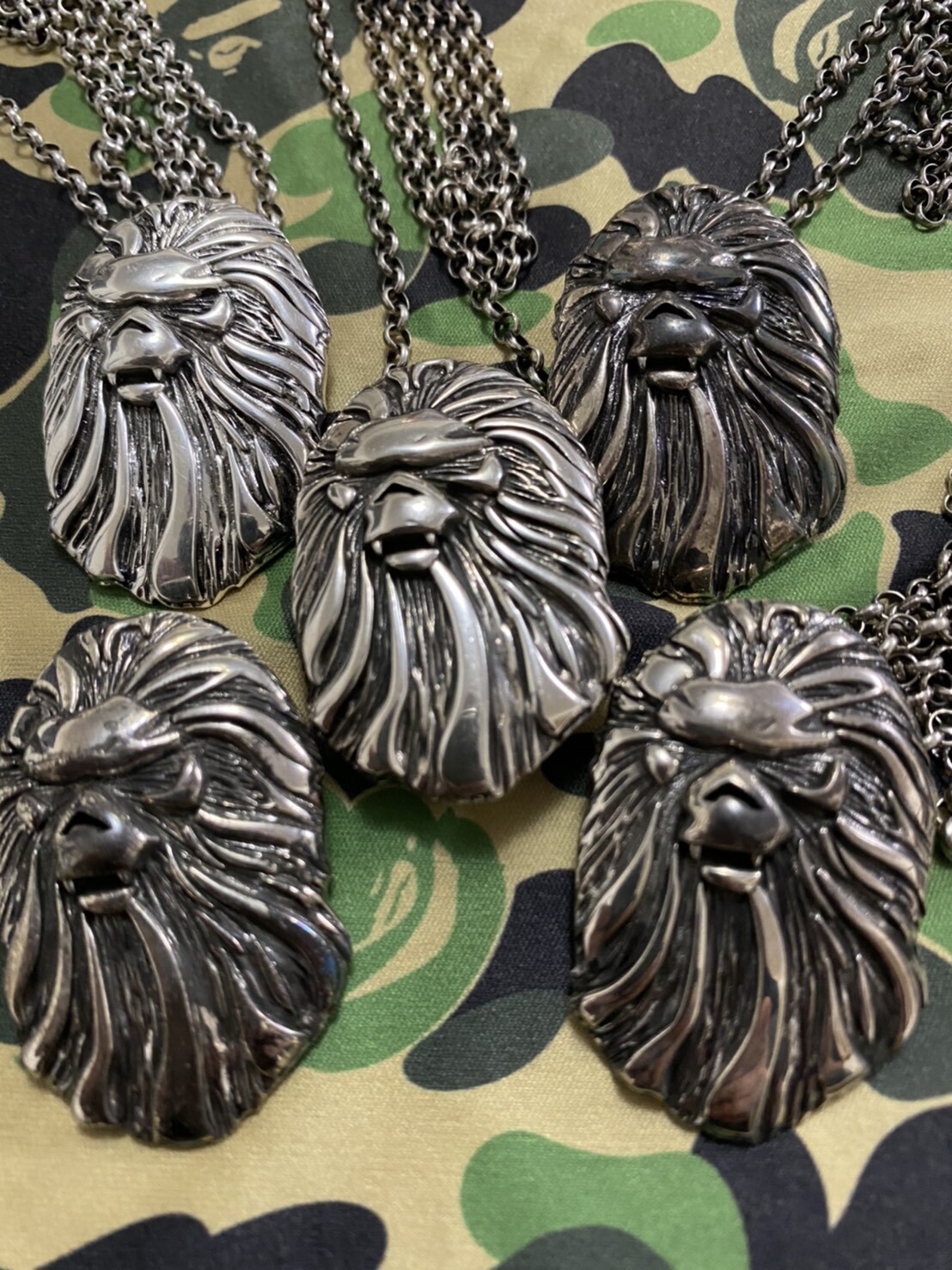 A BATHING BAPE BLACK PENDANT NECKLACE 2020 NEW VERSION