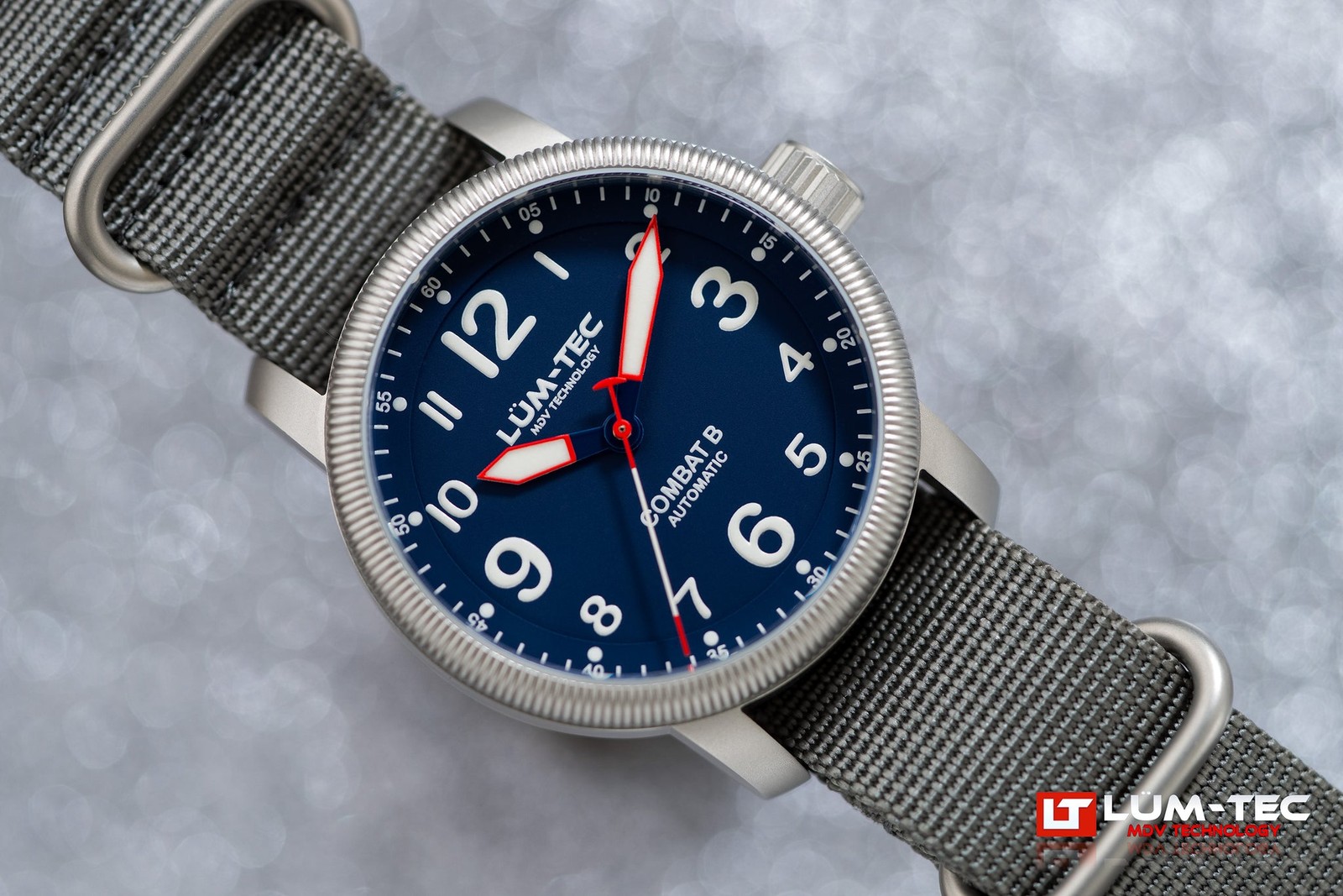Lum-Tec Combat B70 Automatic watch, 43mm, 2-yr warranty, USA Made, 2 straps, NIB