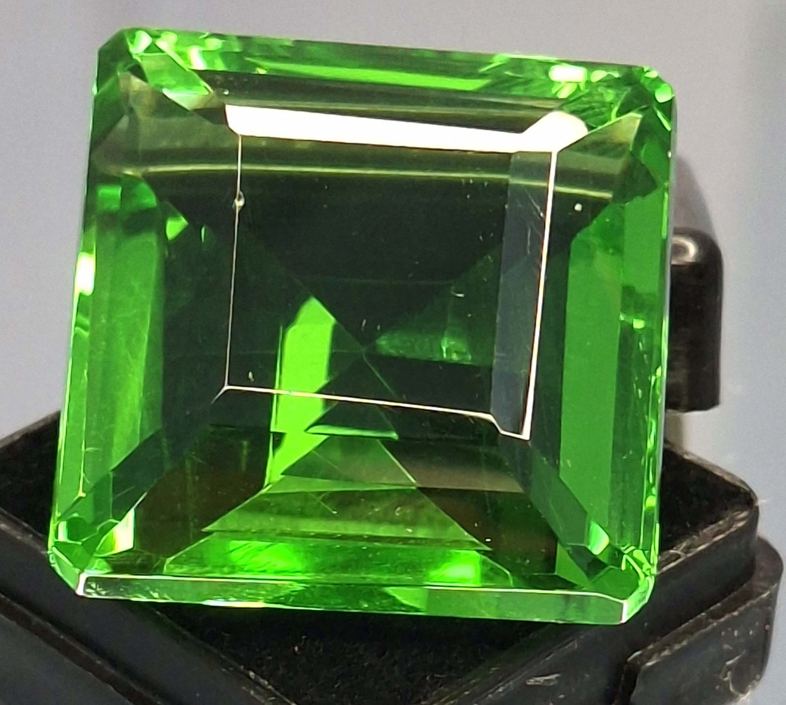 Natural Square Cut 88-90 Ct Green Topaz Certified Loose Gemstone RK1090
