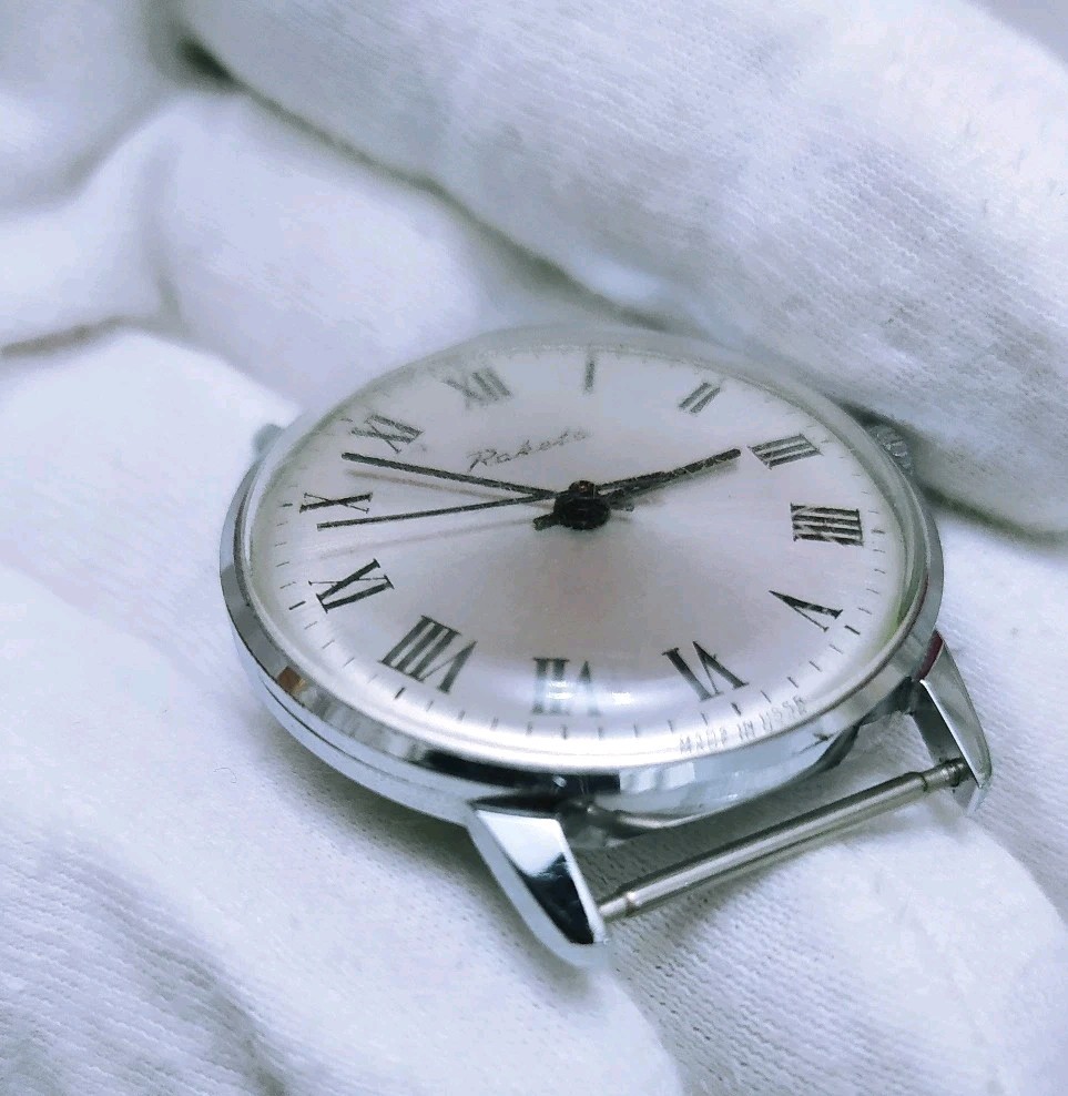 Vintage Soviet Mechanical Wristwatch RAKETA 2609.HA SERVICED.