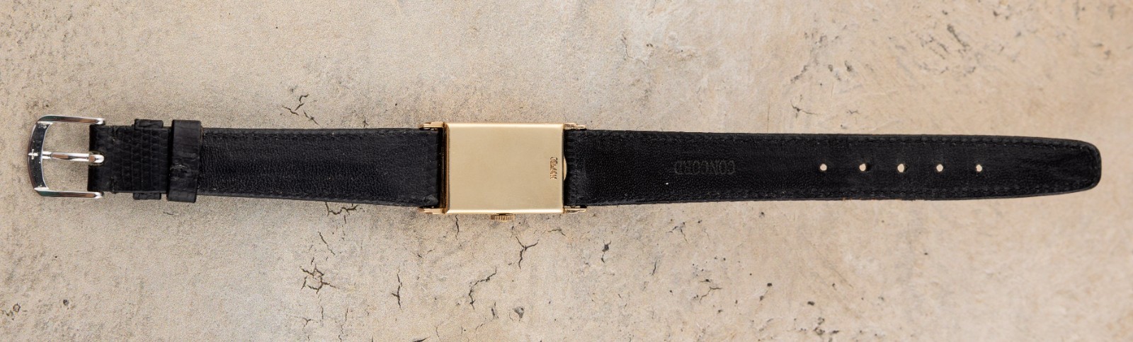 Vintage LeCoultre Tank 14K Yellow Gold Manual Wind Watch 17J Black Lizard Band