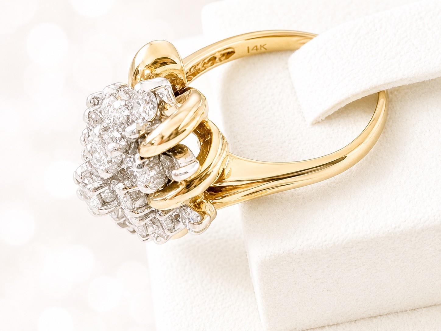 14K Yellow Gold 2.00 CTW Natural Diamond Cluster Ring | 7.78g | Size 6.75