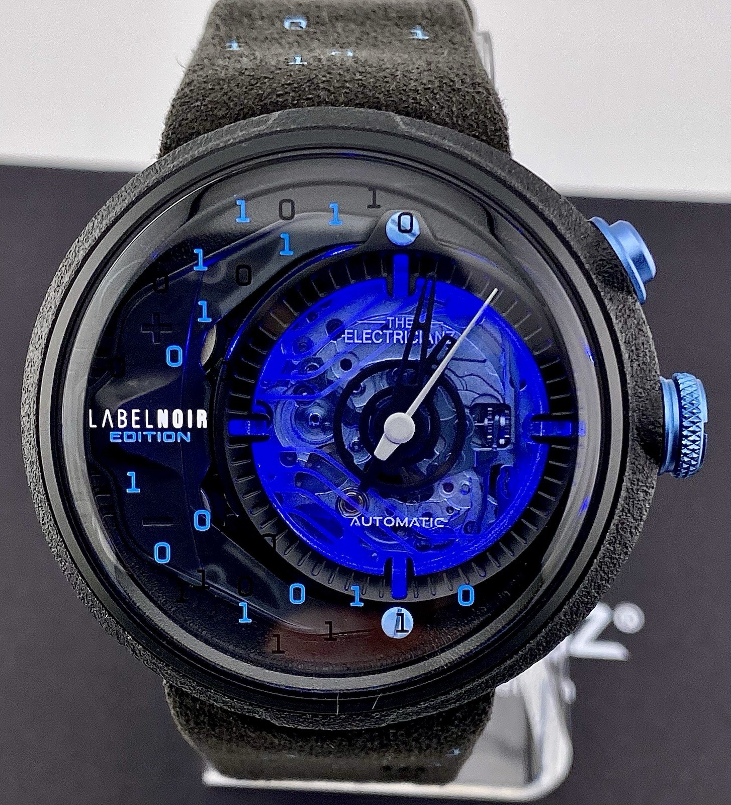 THE ELECTRICIANZ LABEL NOIR•AUTOMATIC•LED LIGHTING•BRAND NEW•BOX & PAPERS
