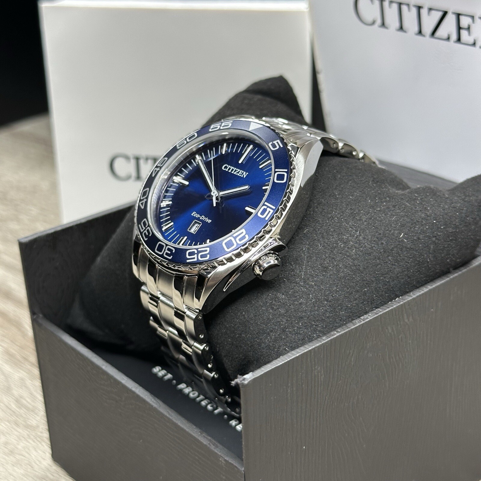 MSRP $525✅Citizen Eco-Drive Carson Silver Steel Blue Date Men’s Watch AW1770-53L
