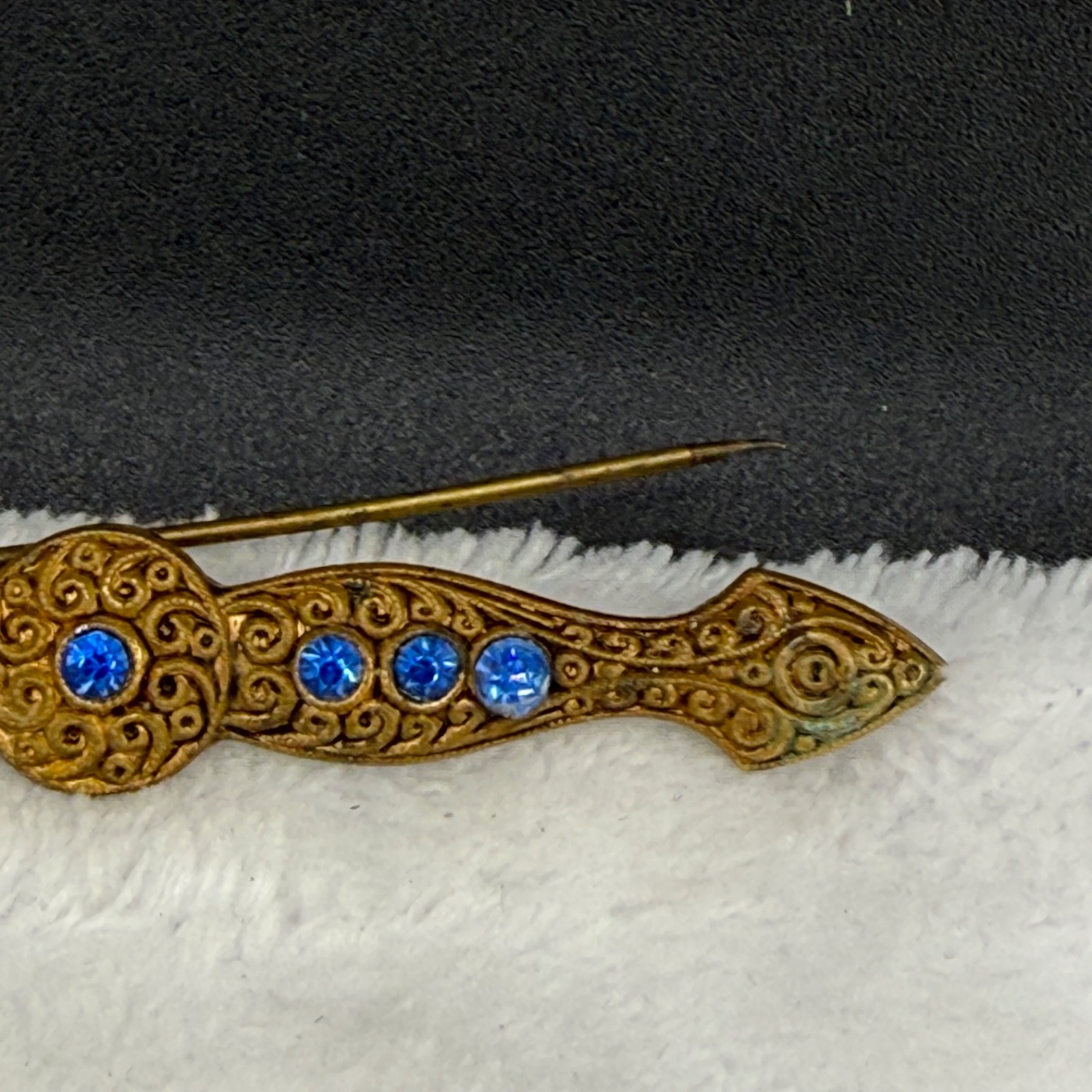 Vintage Art Nouveau Bar Brooch Blue Rhinestone Gold Tone