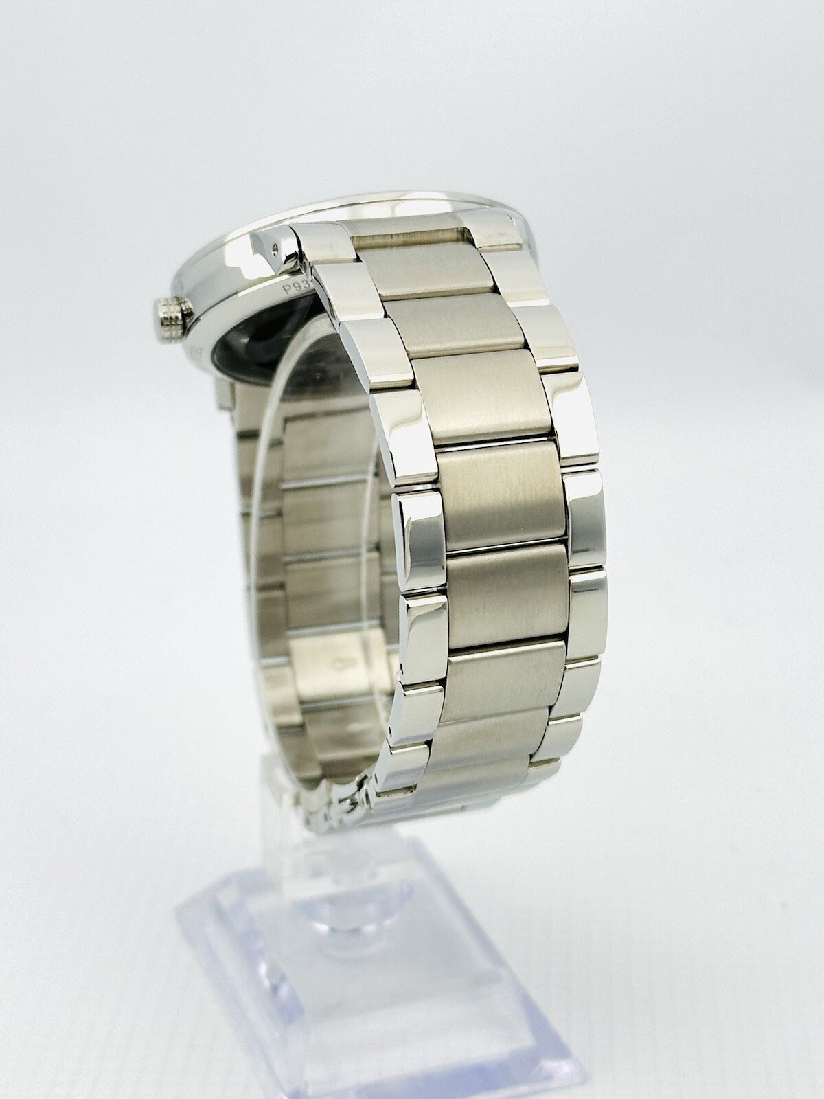 Kenneth Cole KC9115 Men’s See-through transparent Black Dial Bracelet Watch