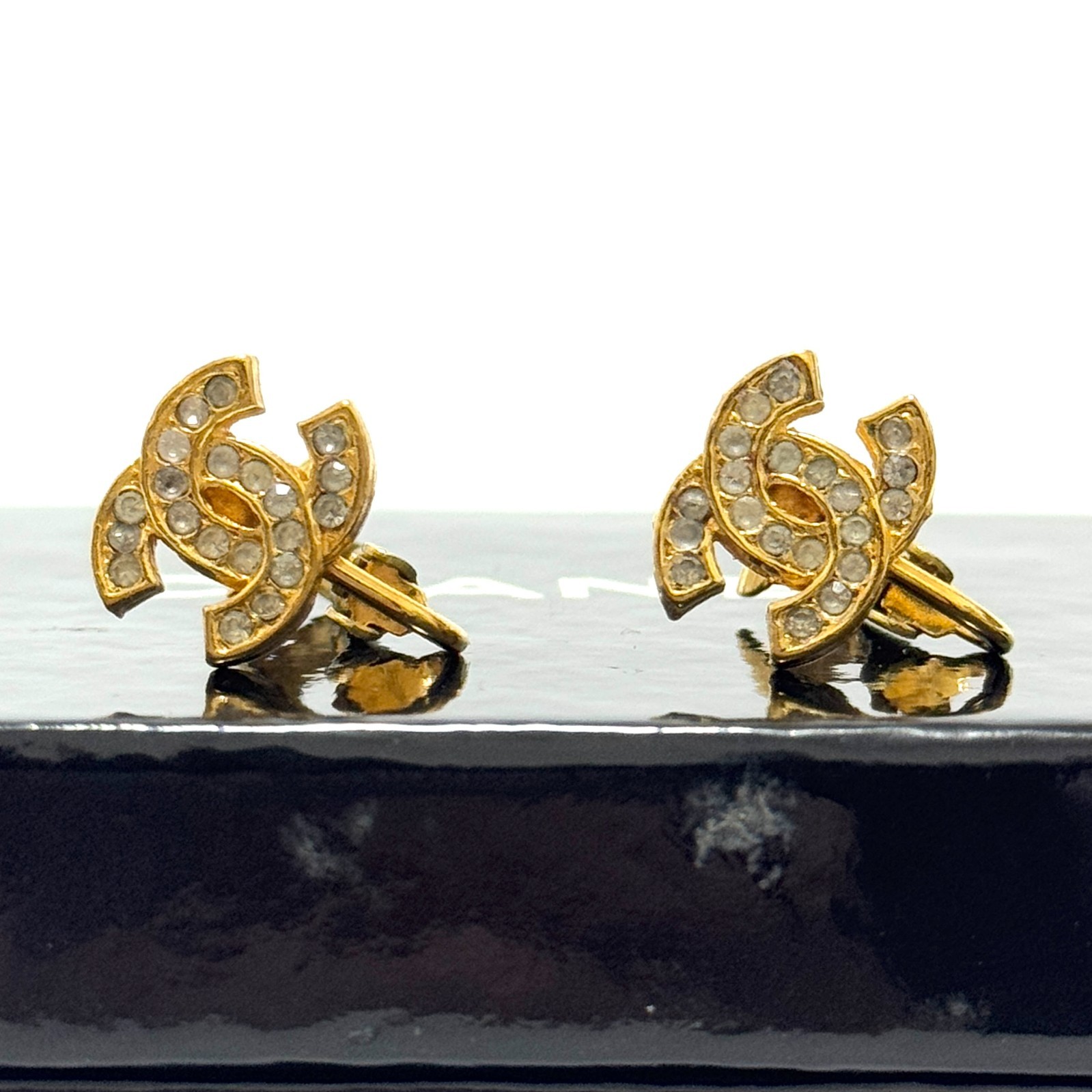 CHANEL 2092 CC Logo COCO Mark Earrings Gold Rhinestone Clip-On Authentic JAPAN