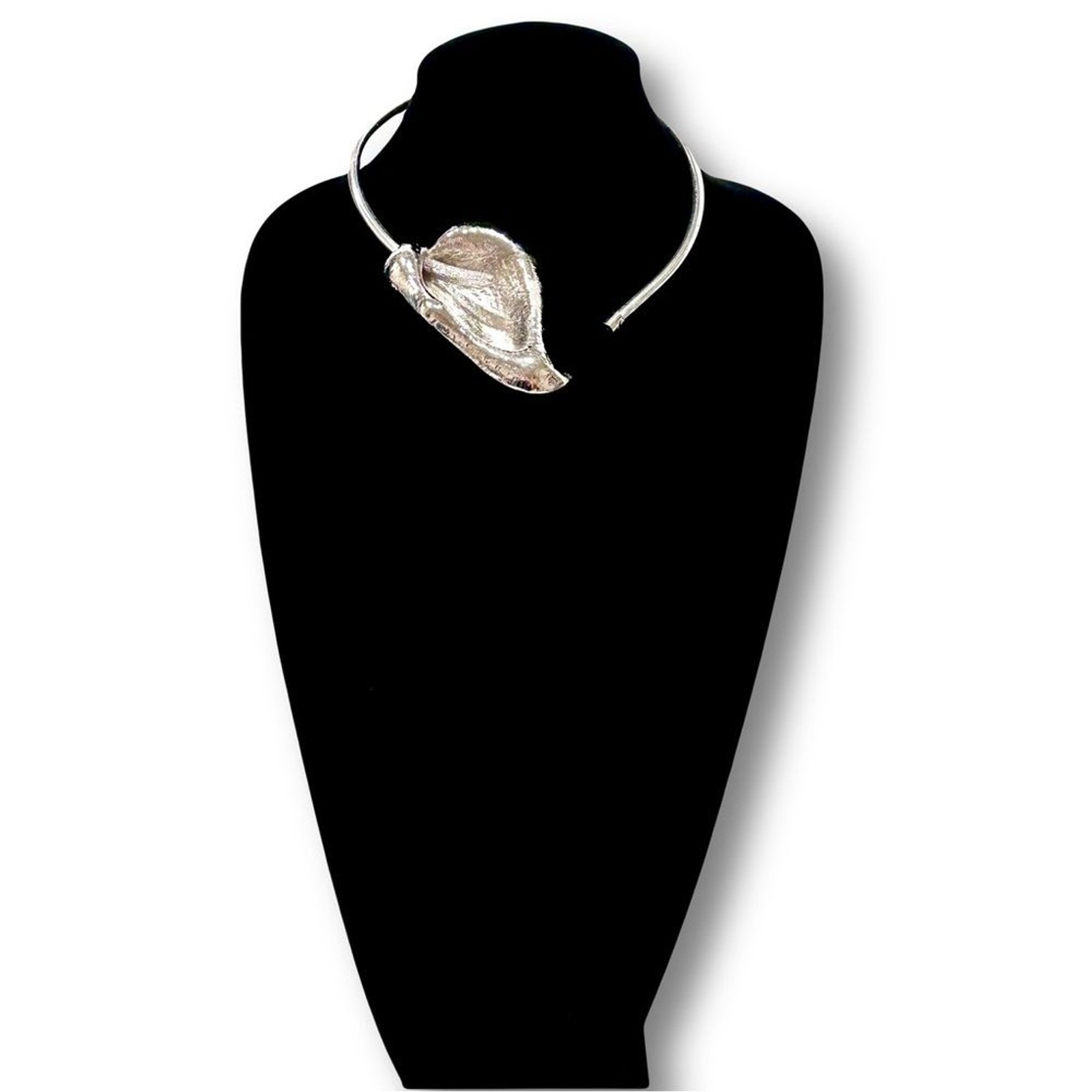 SILVER PANACHE | Cala Lily Contemporary Collar Artisan Necklace | NWT