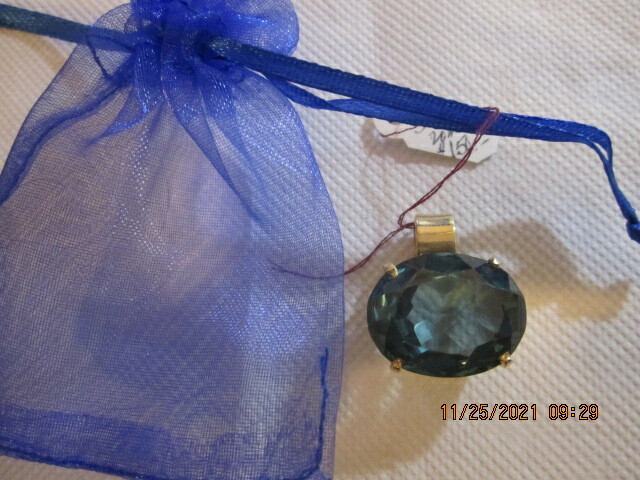 NWT 30 ct. December Blue Topaz 20 mm X 15mm