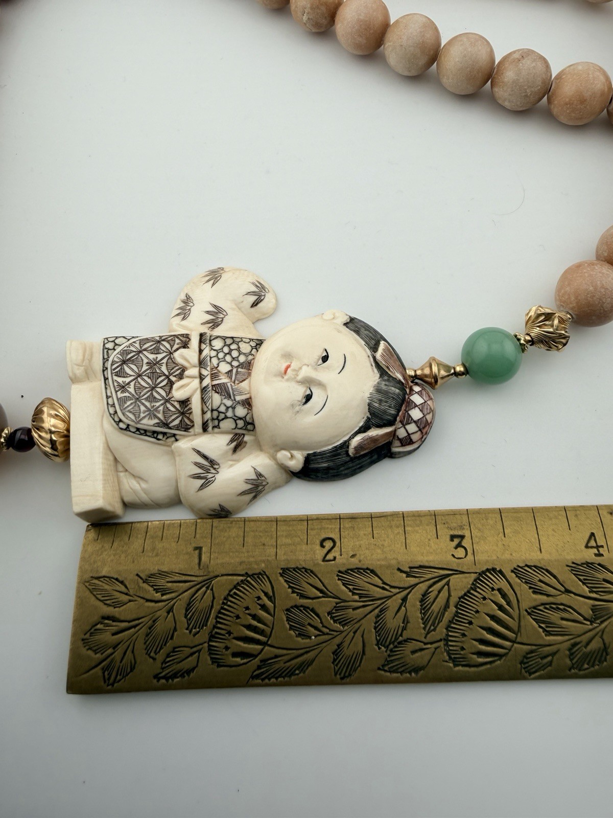 Vintage Necklace Pink Gemstone Flatback Carving Asian Figure 36” RO-DO NOS BL