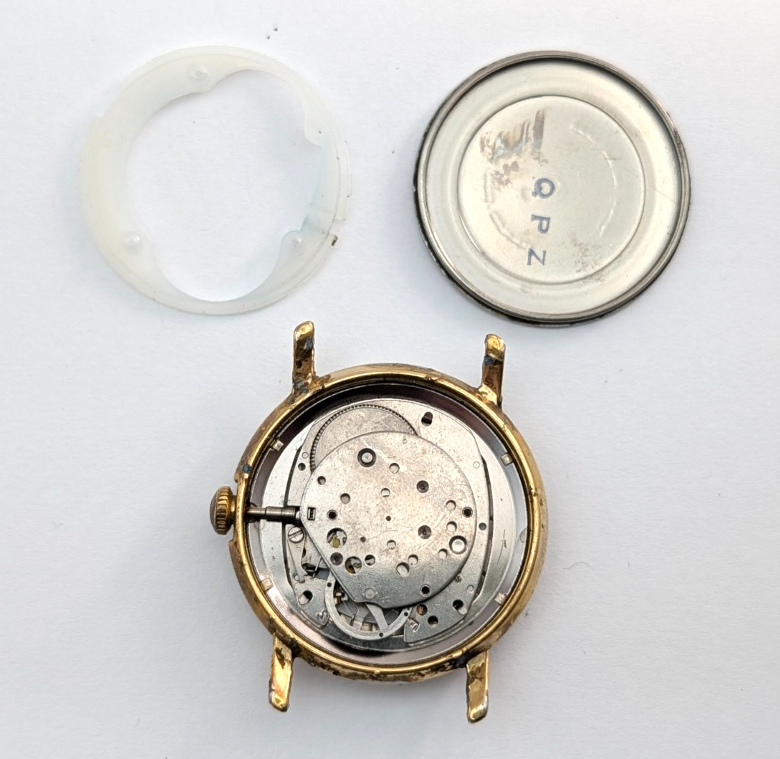 1972 TIMEX Mercury Calendar 16560 2572 Vintage 32mm Watch Movement PARTS REPAIR