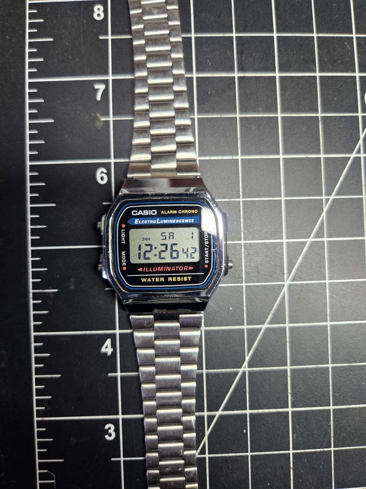 CASIO A168 Quartz Digital Watch Alarm Chrono Electro Luminescence SILVER – Great