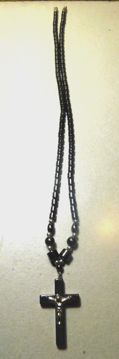 Unbranded~Hematite Metallic Luster Turn-Lock Necklace with Cross Pendant 18″
