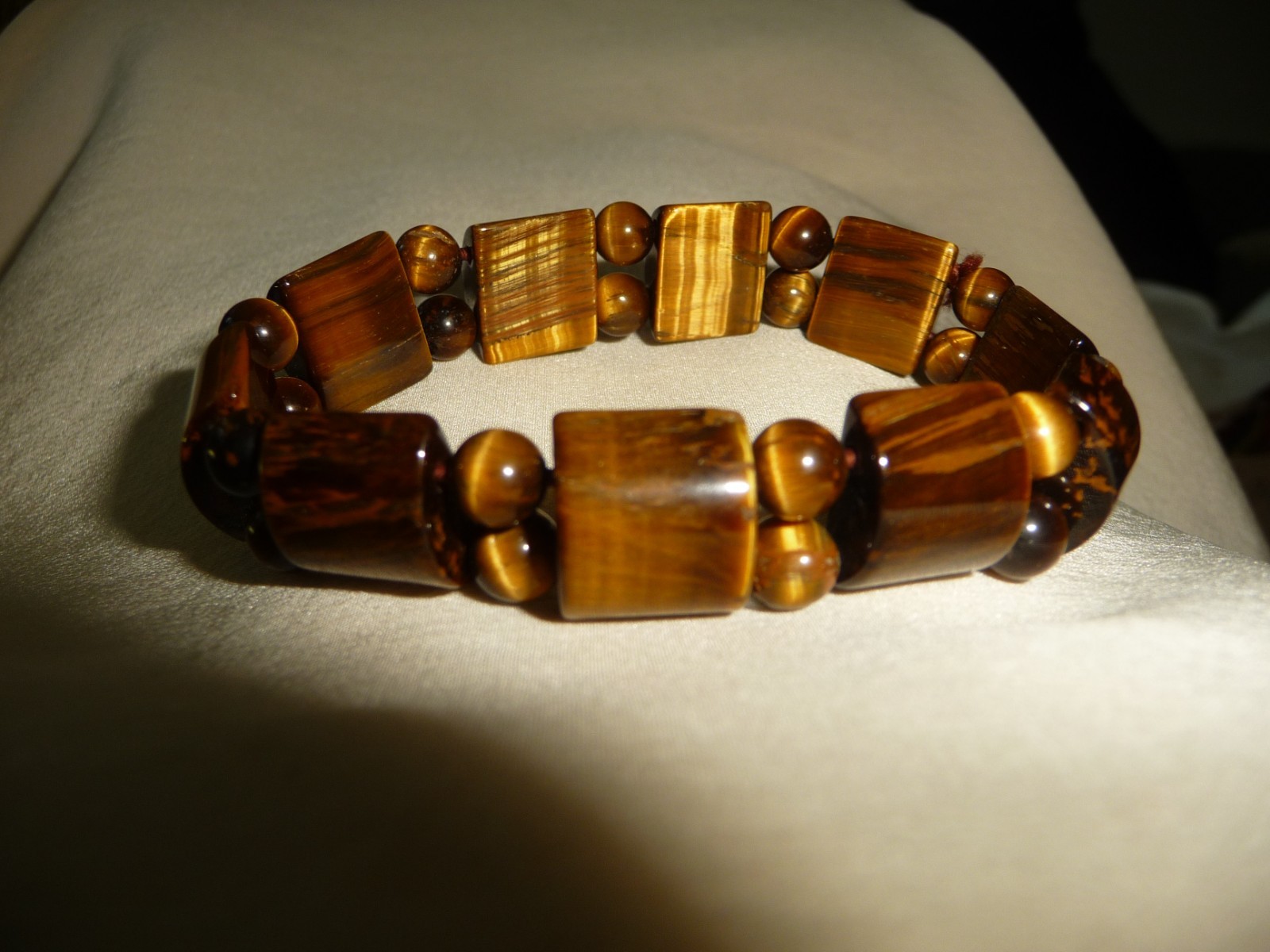 TIGER EYE BROWN SQUARE & ROUND BEADS 1/2” W BEADS STRETCH BRACELET #29/6