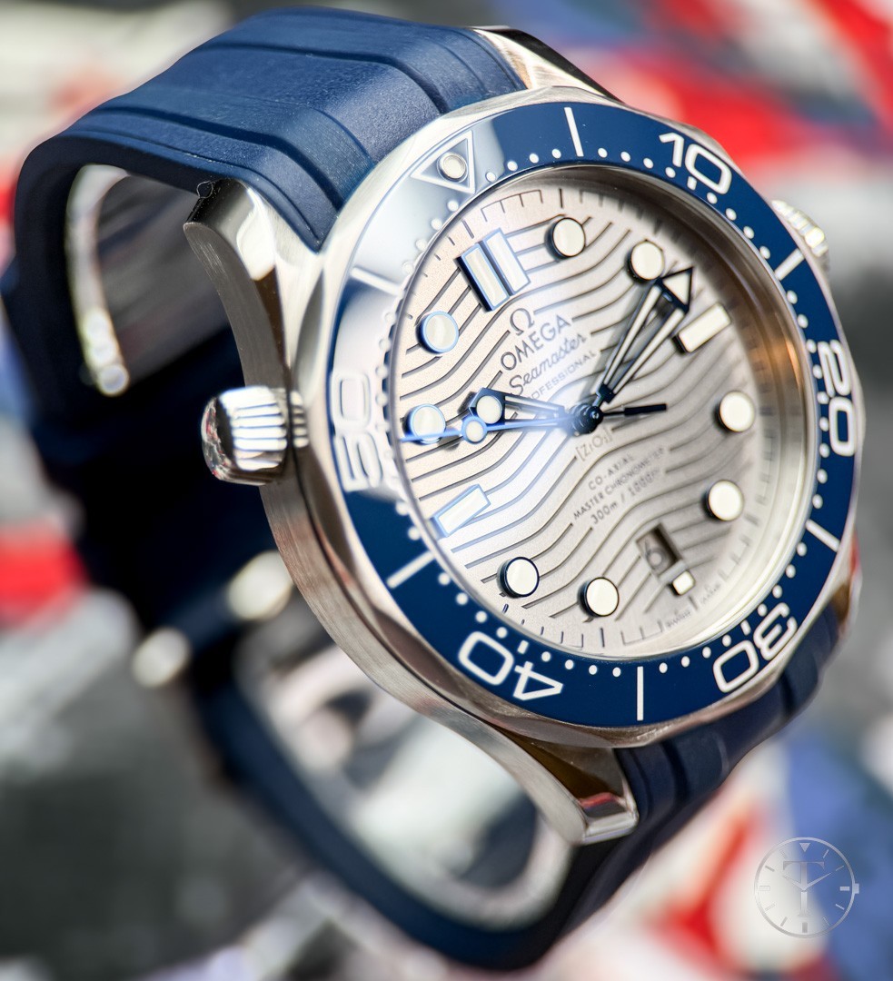 Omega Seamaster Diver 300M 42mm Gray Wave Dial Blue Ceramic Bezel w/ Box & Cards