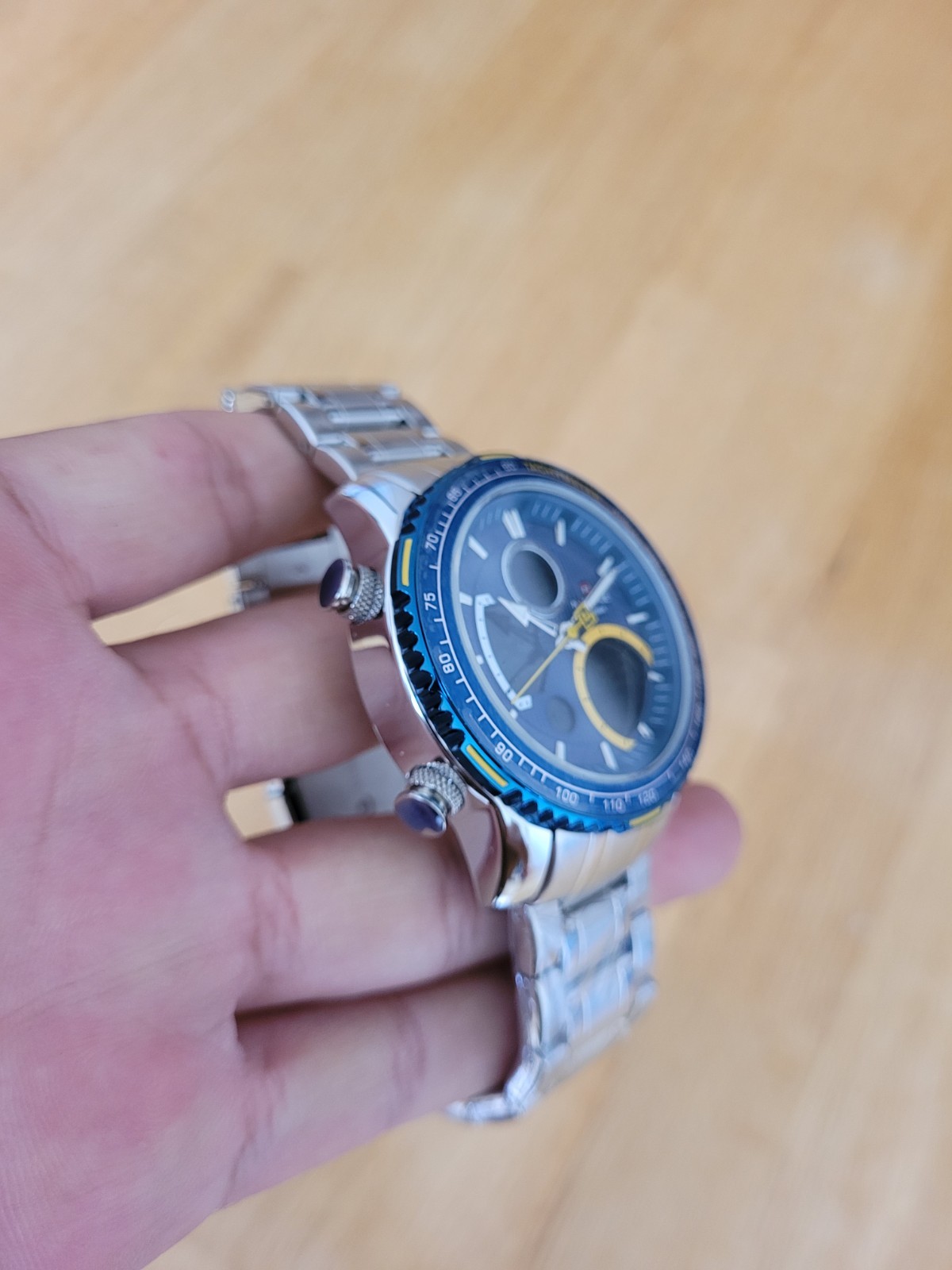 NAVIFORCE New Stylish Dual Display Watch in Stainless Steel For Men