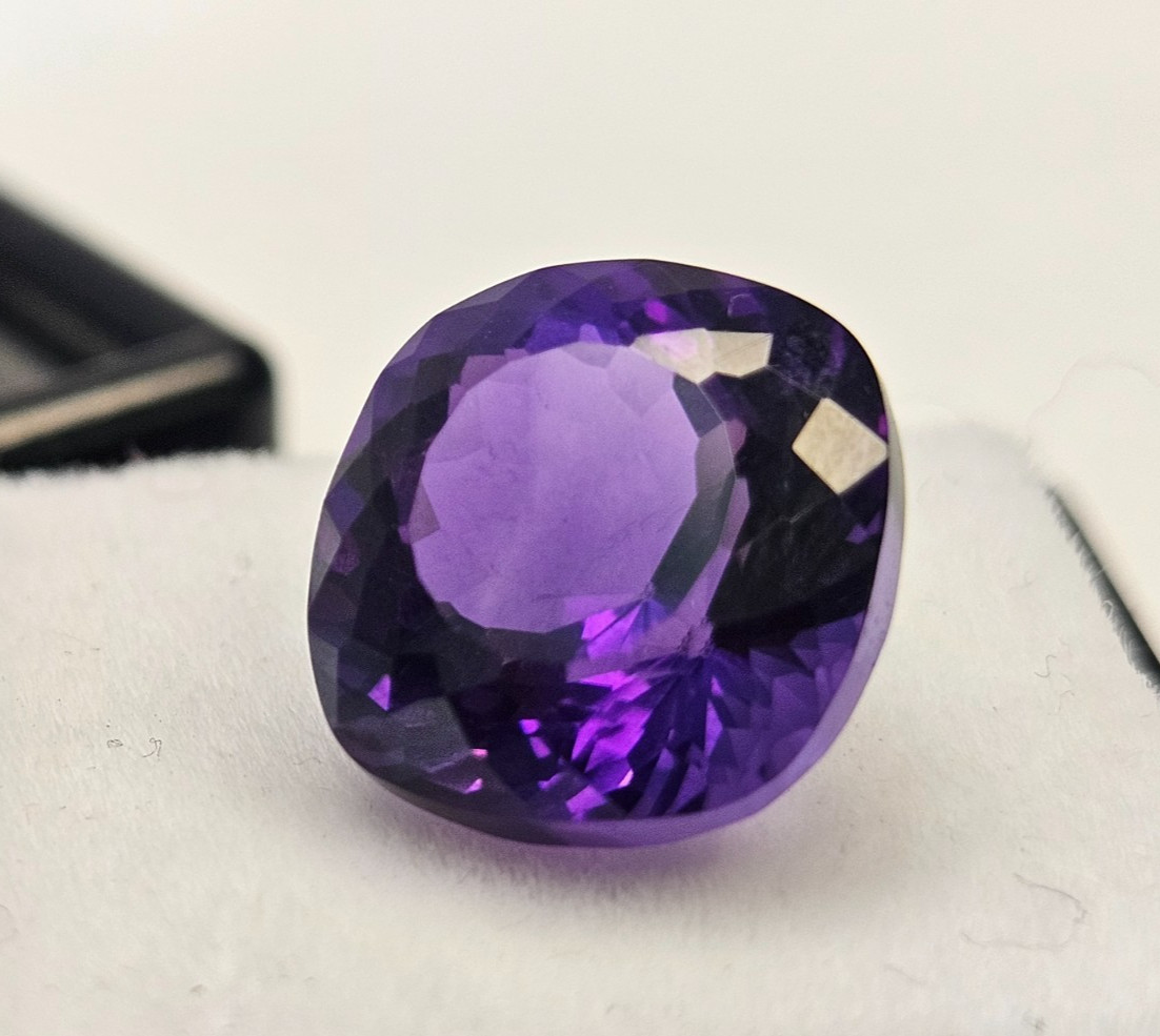 Purple Amethyst 6-7 Ct Cushion Cut Natural Certified For Ring Making Gemstone