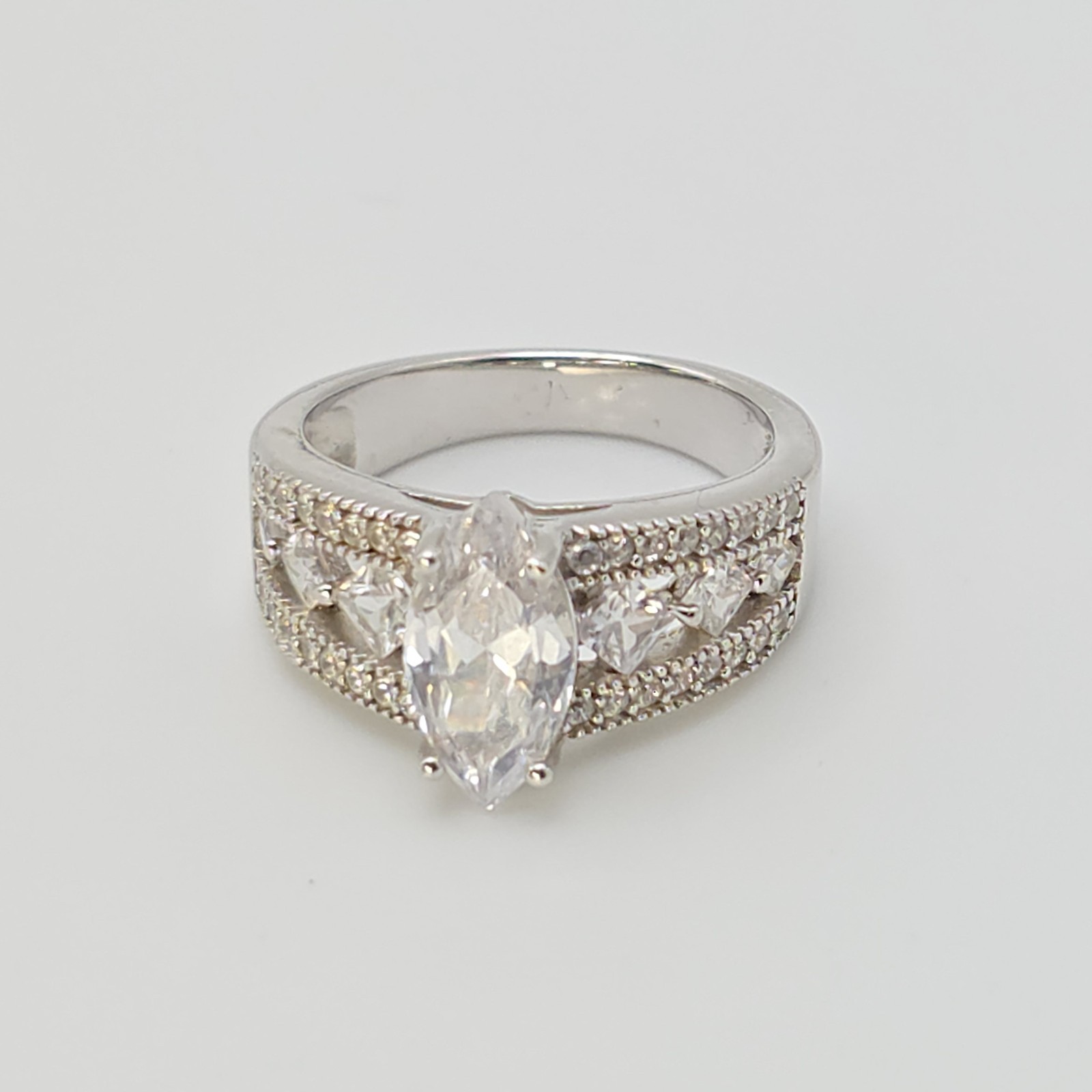 FUZION CREATIONS FZN Ring 925 Sterling Silver Marquise Cut Cubic Zirconia Size 7