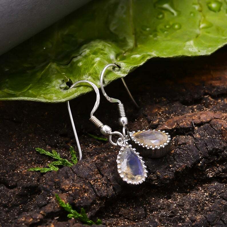 92.5 Sterling Silver 3.3 Gram Earring 1.3″Long Earring Natural Labradorite Gems