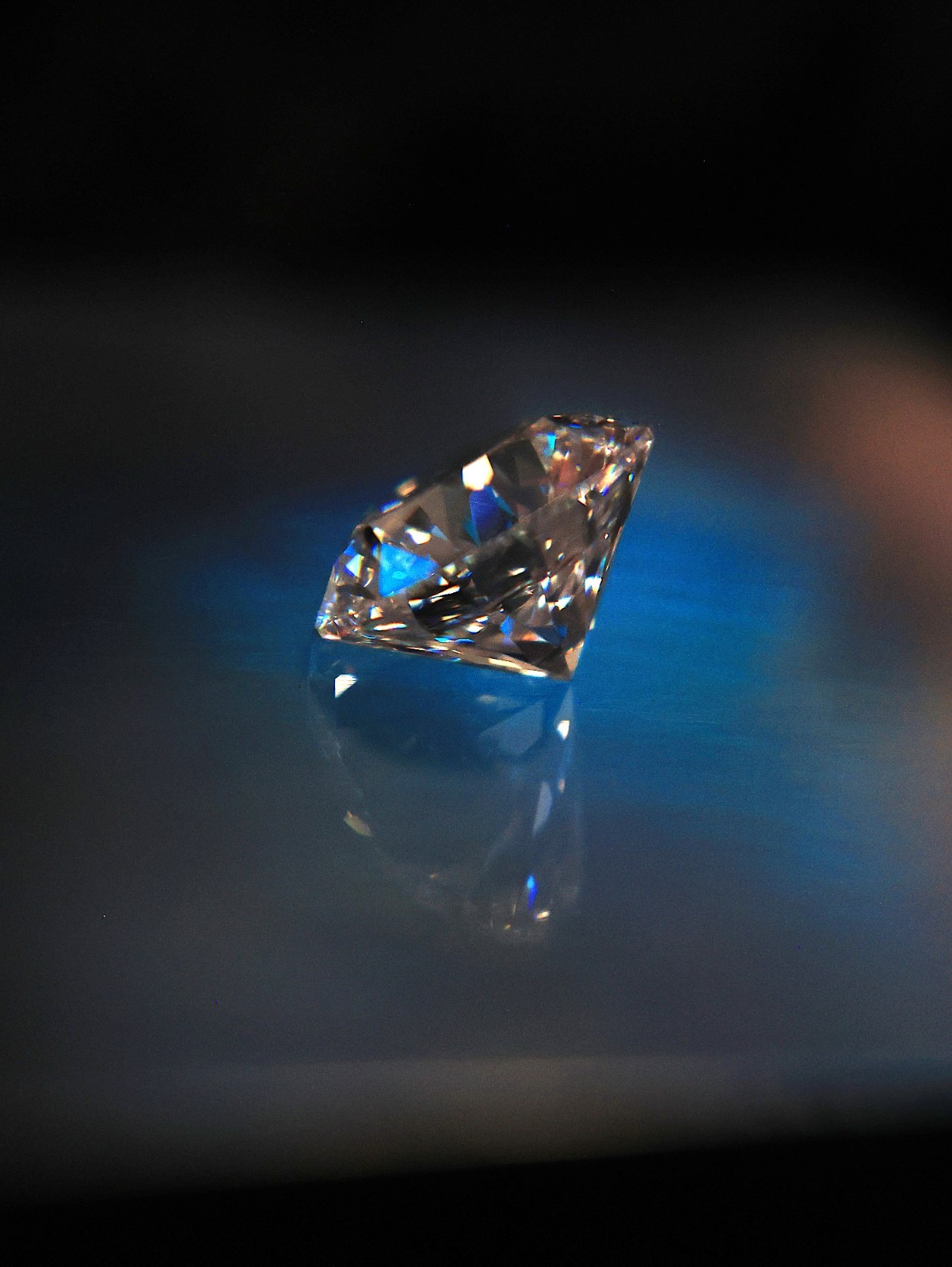 IGI Certified!!! 3.05ct, Internally Flawless, Color D, Cert # LG684502636, (CVD)