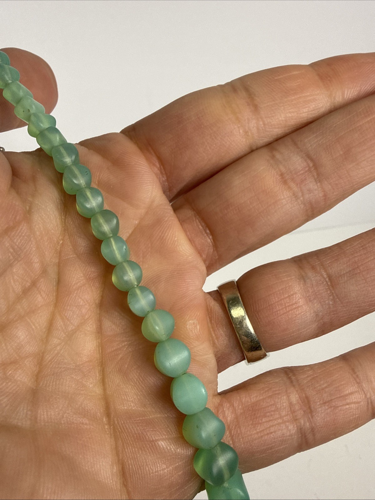 Natural Green Beaded Necklace 16.5in – Vintage