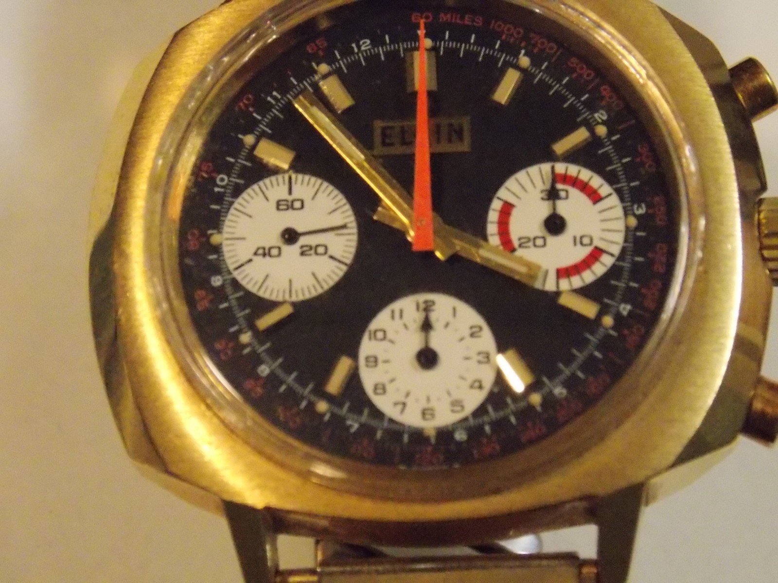 VINTAGE ELGIN MENS WATCH PANDA CHRONOGRAPH VALJOUX