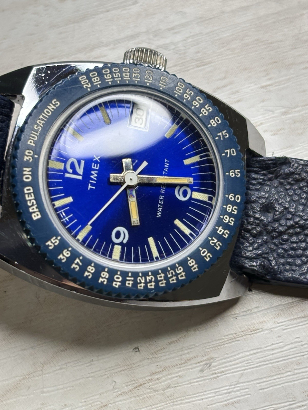 Vintage 1970’s Timex Sprite Nurse Doctor Watch 23776 Blue Pulsations Bezel 31mm