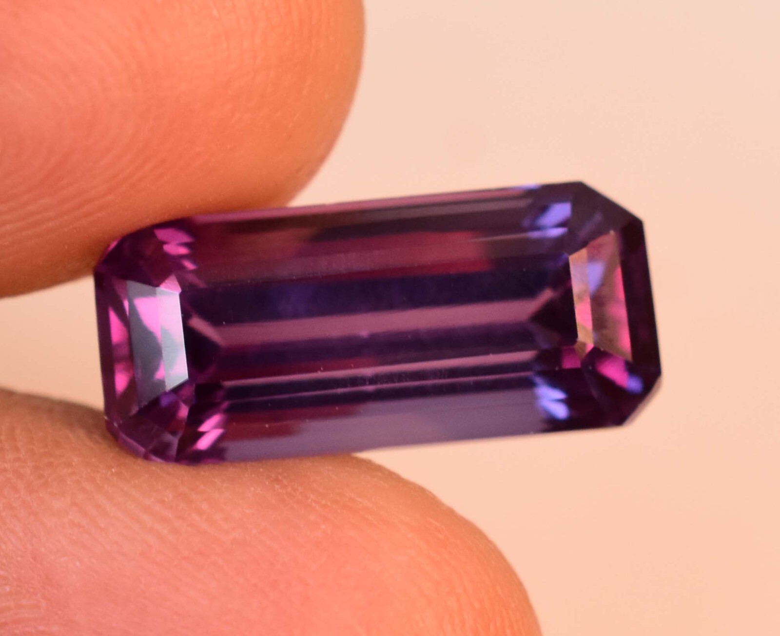 11.70 Ct Natural Color Change Alexandrite AGL Certified Loose Gemstone