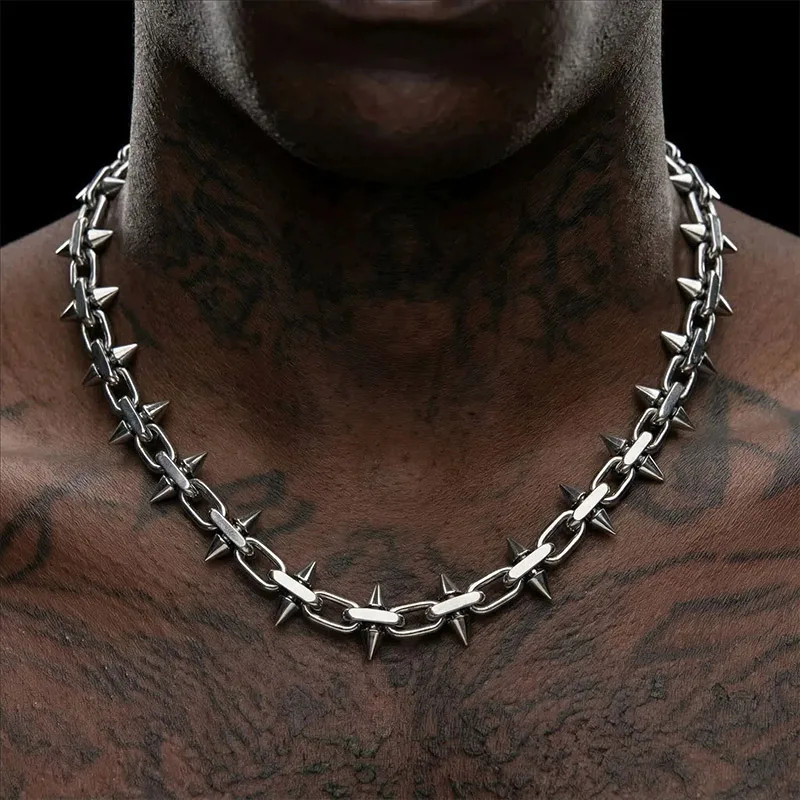 Gothic Punk Spike Cuban Chain Necklace Retro Spike Chain Neck Choker Metal Titan