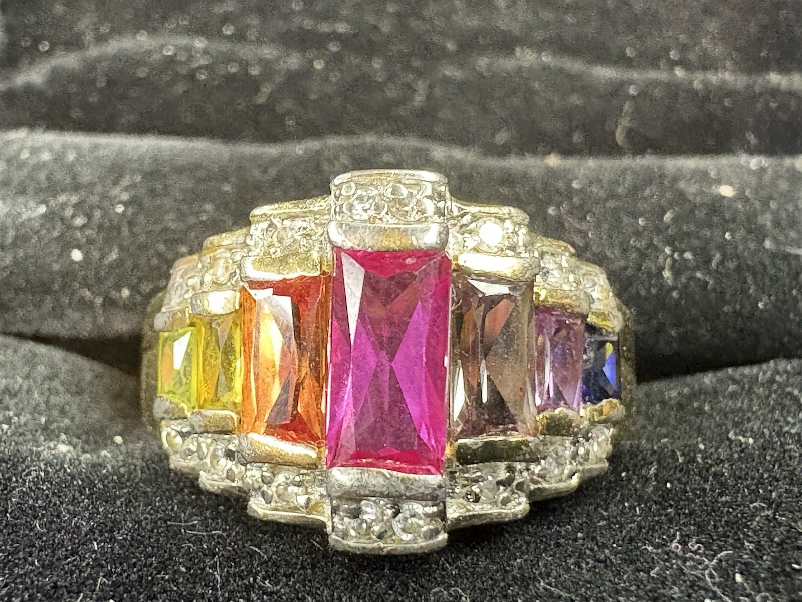 (6.39g) (Sz.7.75) VINTAGE .925 STERLING SILVER (REAL MULTI-GEMS) GOLD PLATED!