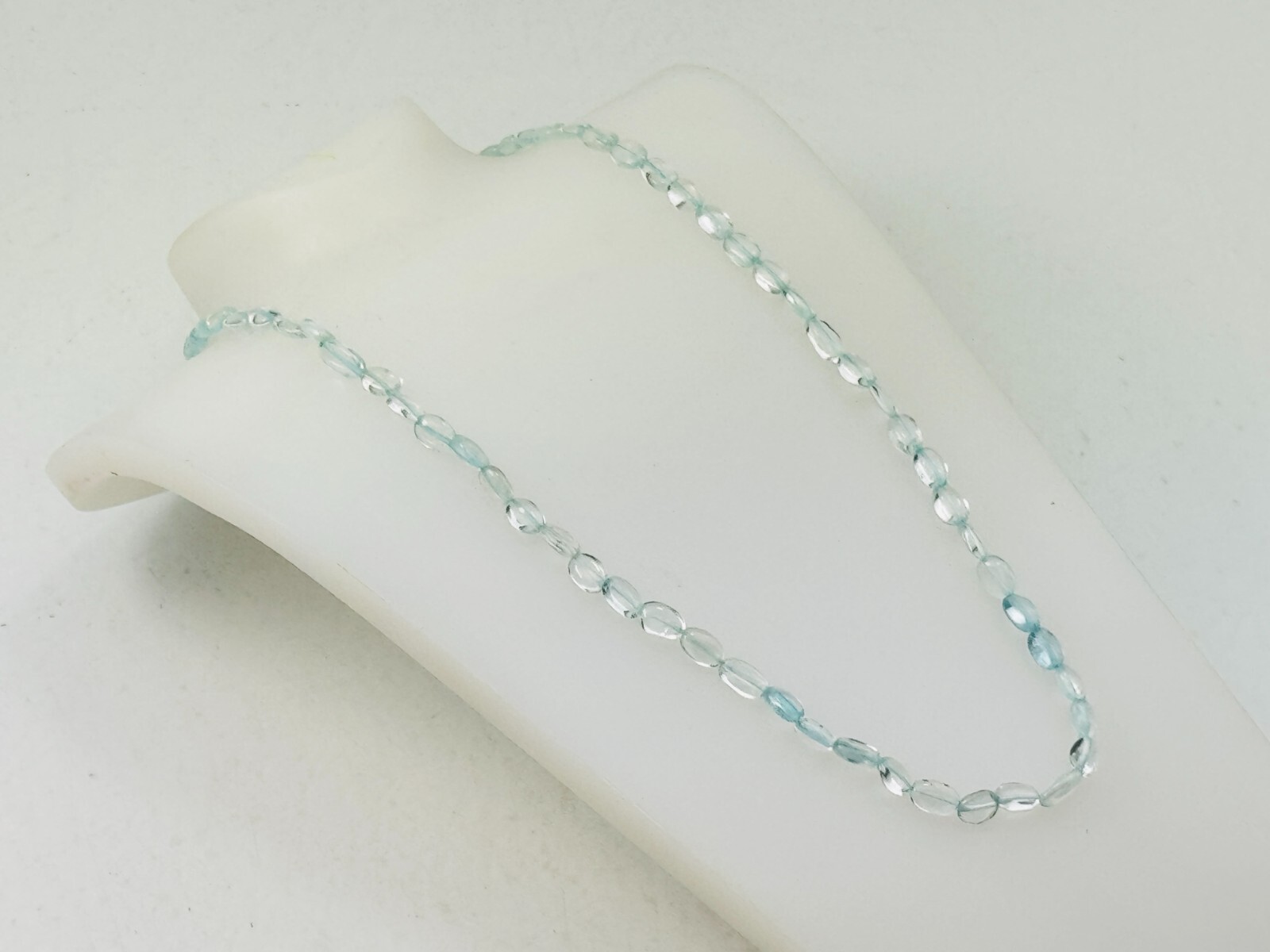 Vintage Handcrafted OOAK Light Blue Fluorite Necklace 19″ 7x12mm Oval Bead