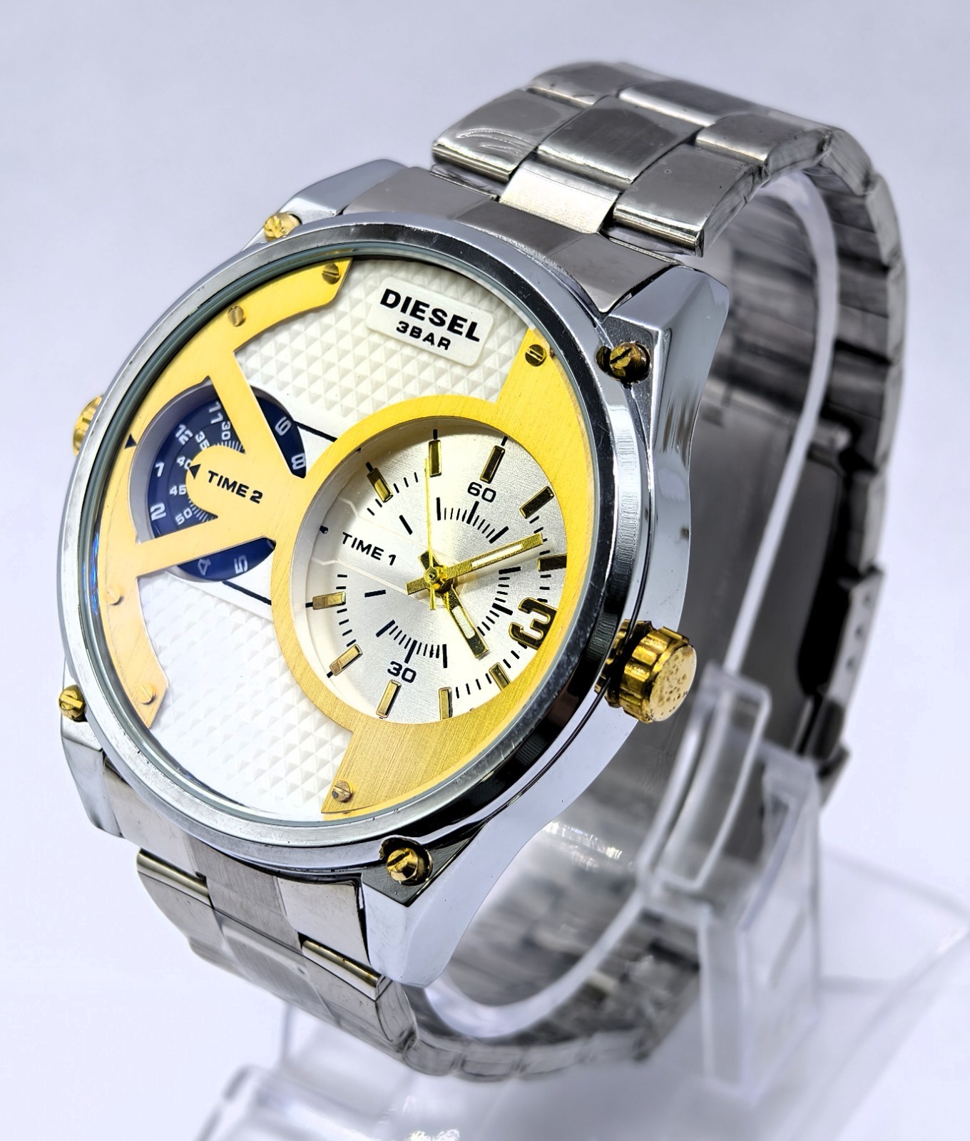 Amazing DIESEL 3 Bar Gold Dial Analog Dial Quartz Men’s wrist Watch Free Ship