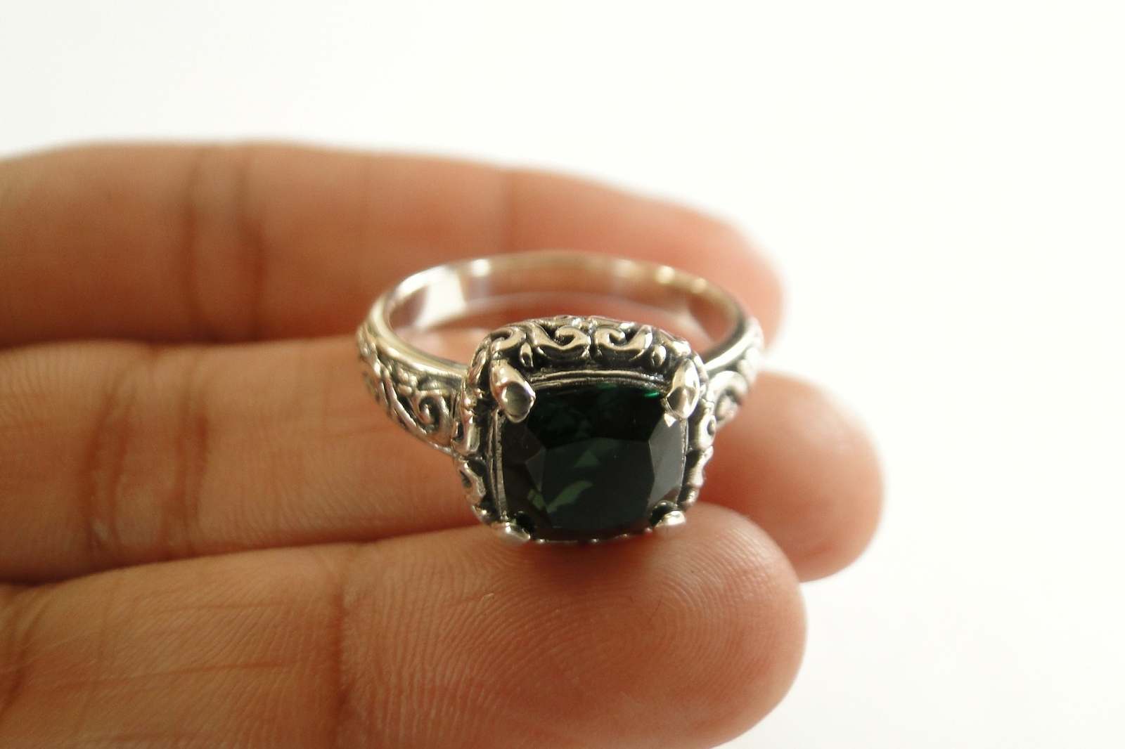 Green Quartz Solitaire Ornate 925 Sterling Silver Ring Size 6 7.5 8.25 9