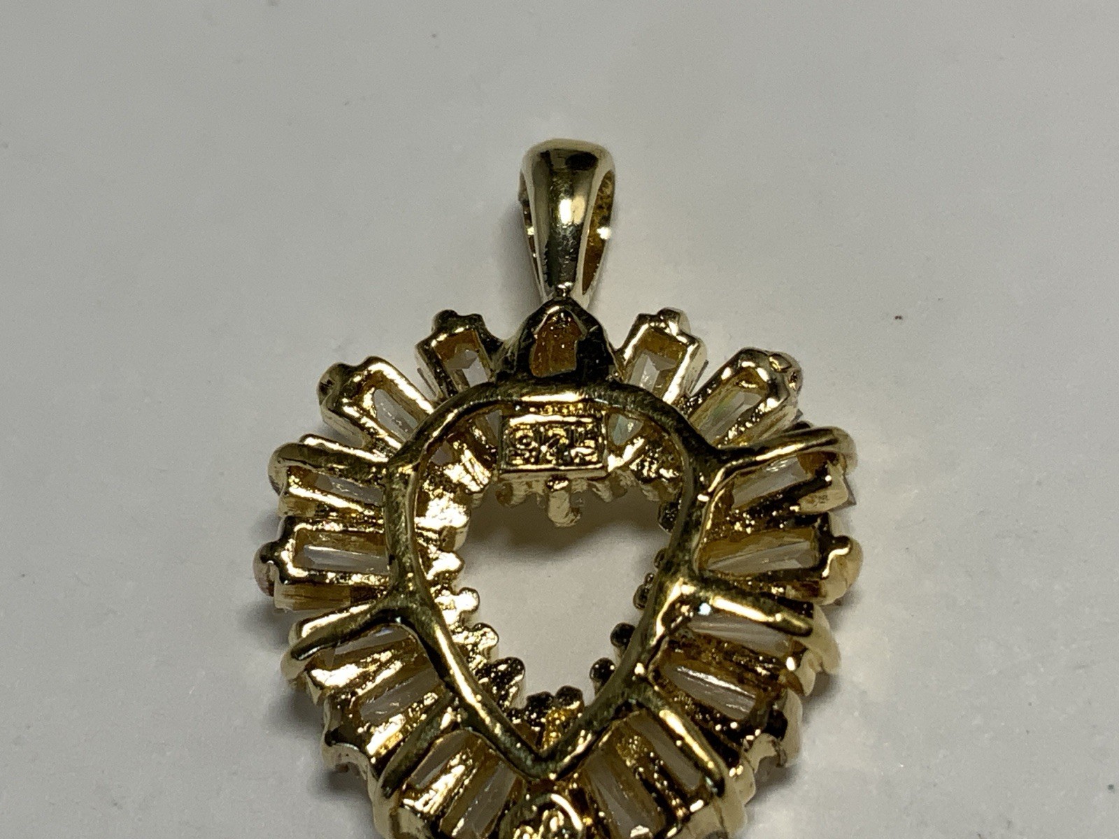 JJJ Vermeil Gold over Sterling Silver 925 CZ Heart Pendant LT04
