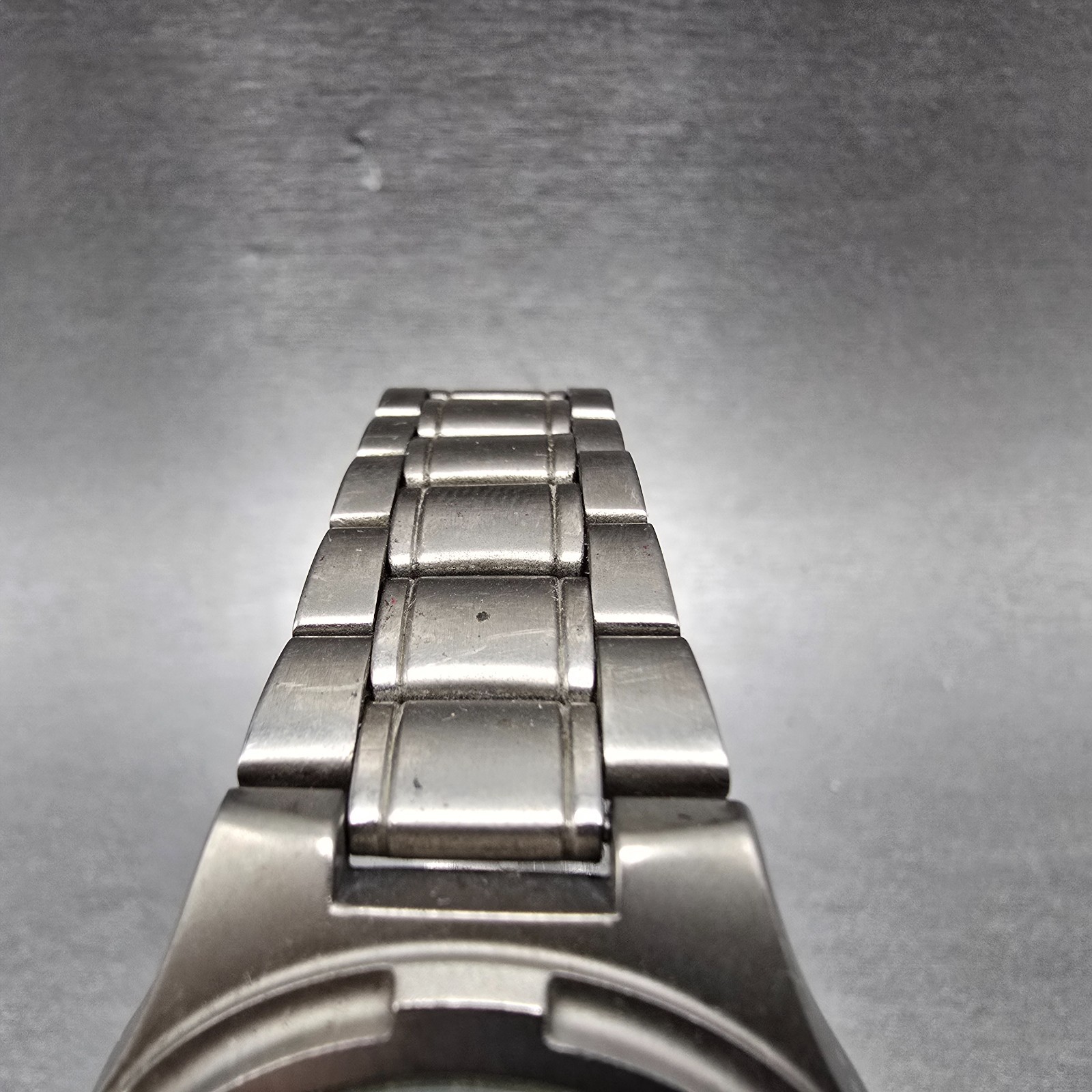 Seiko Alba Epsilon Watch Men 36mm Gray Dial Titanium Daydate V14J-0A10 Runs