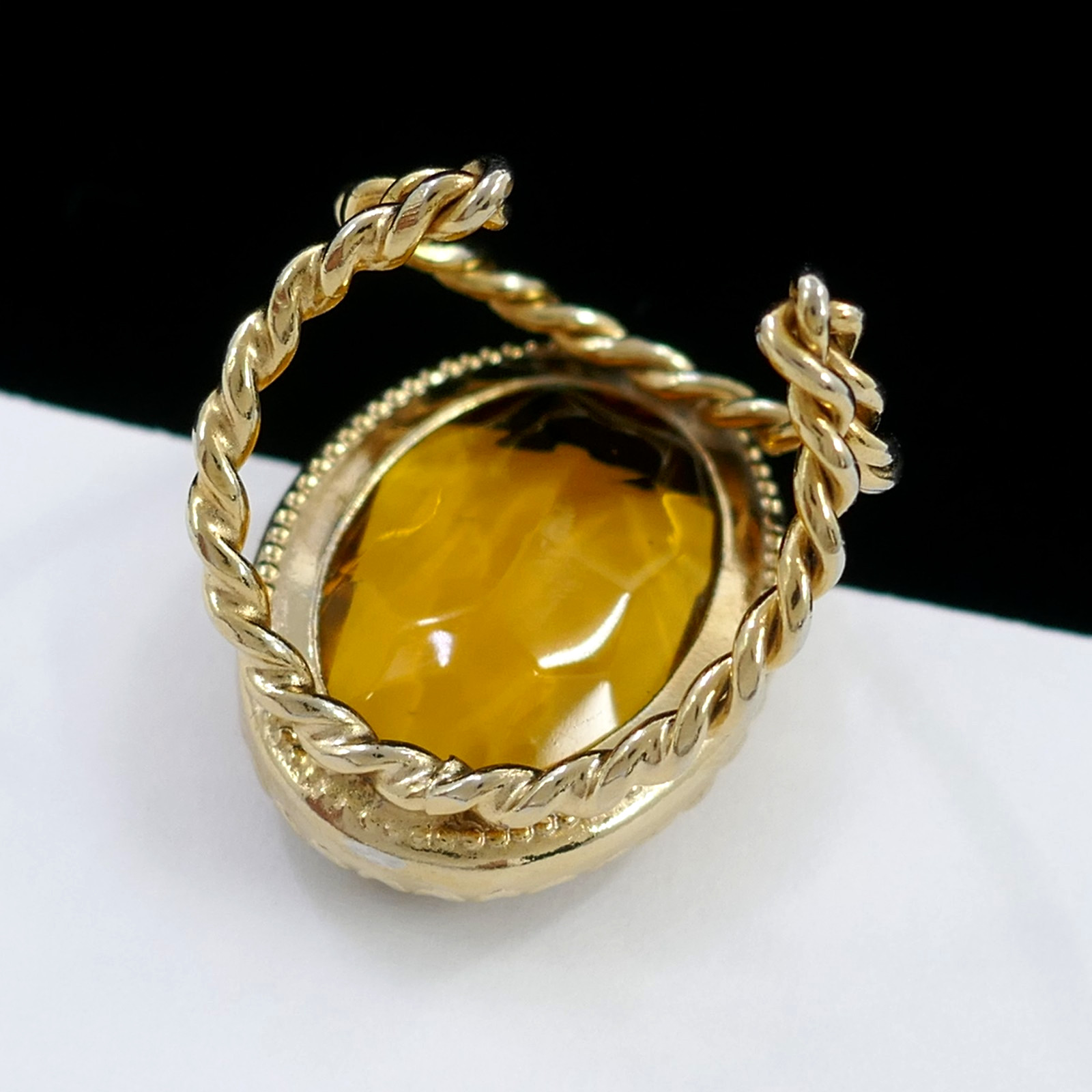 VINTAGE FAUX CITRINE FACETED GLASS RHINESTONE ADJUSTABLE GOLD-TONE OVAL RING