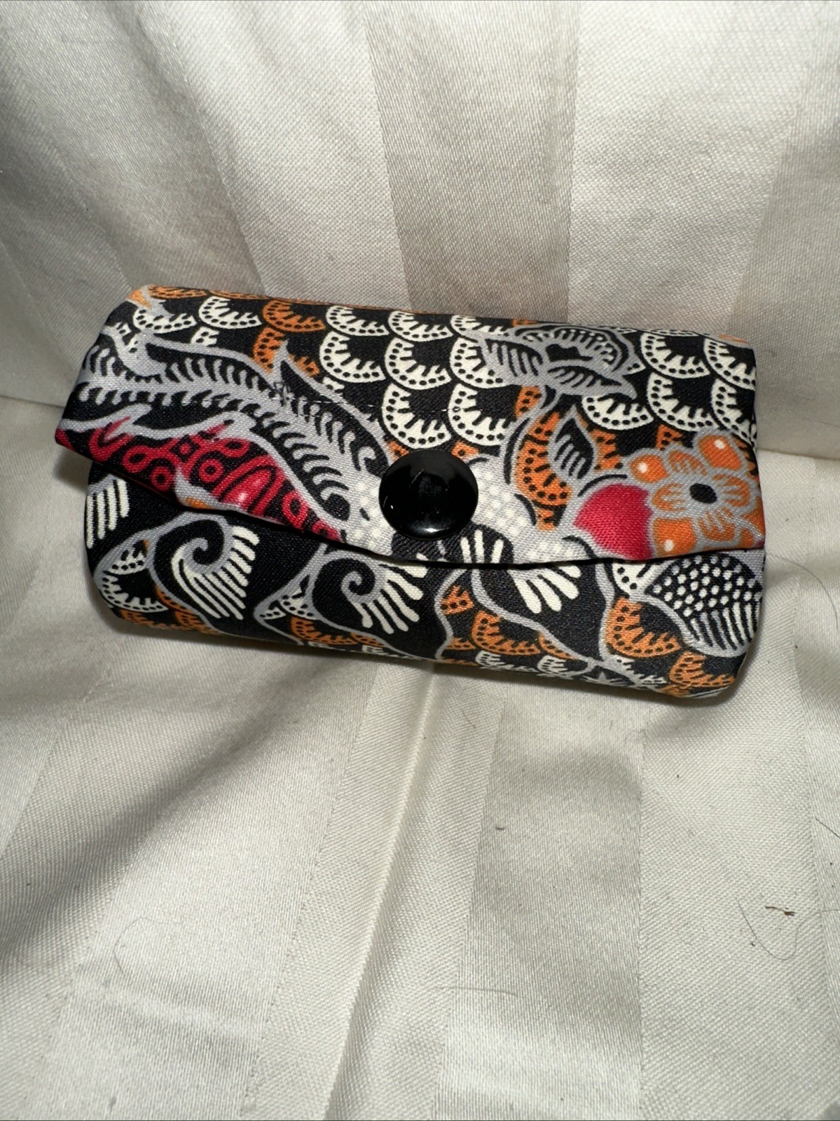 All Wrapped Up Jewelry Roll Travel Case Fun Pattern Multicolor Snap Closure 3.5”