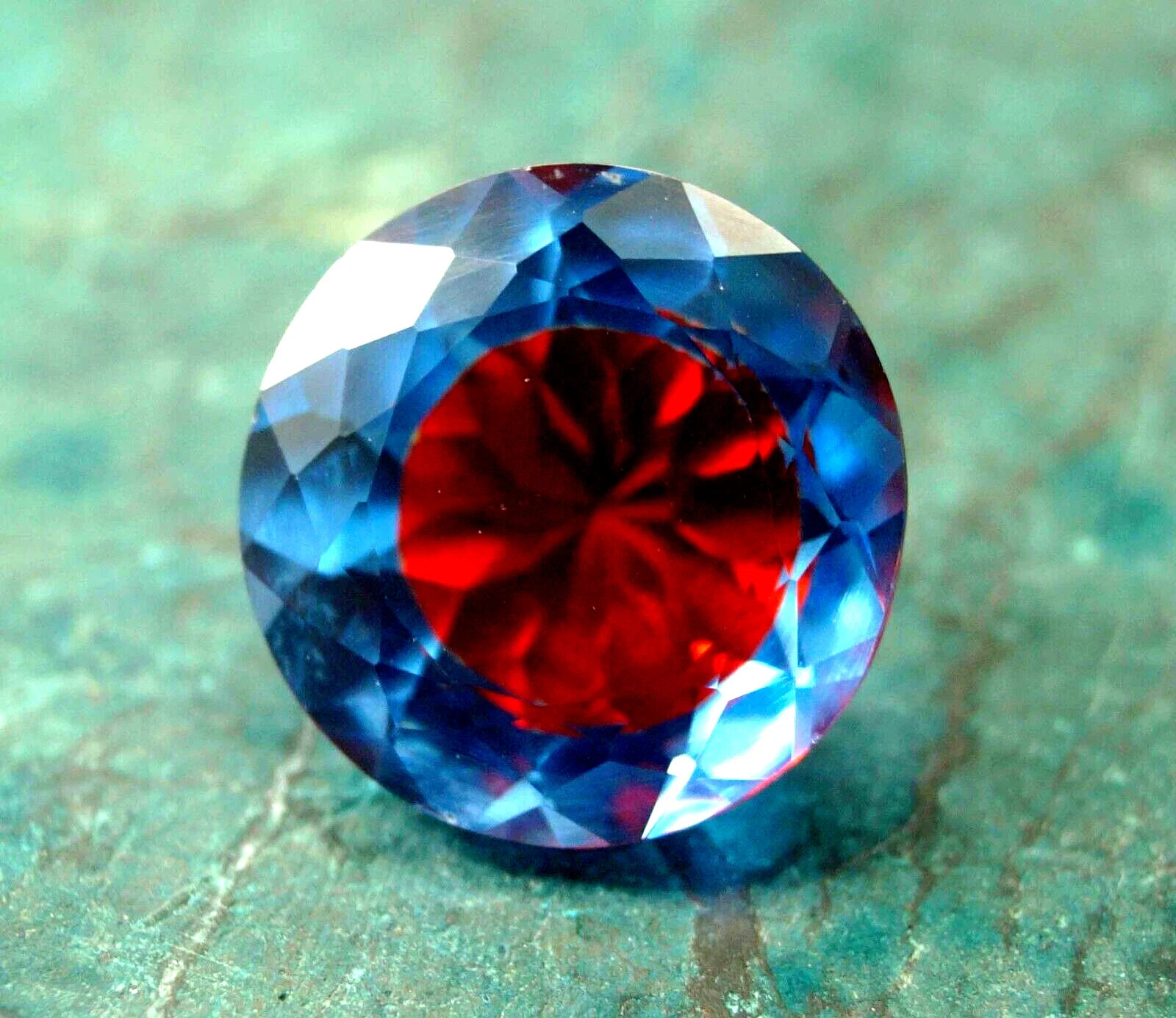 14 Ct Certified Pitambari Sapphire Natural Bi-Color Round Cut Loose Gemstone
